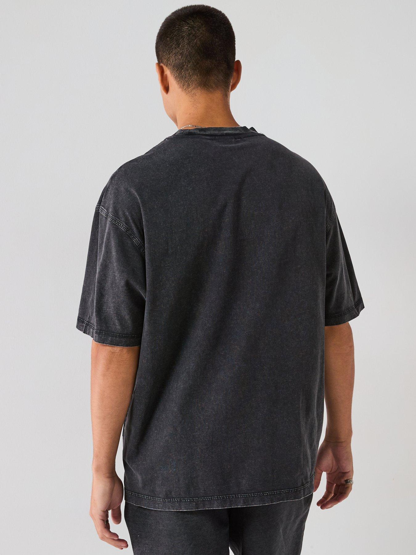 Image 2 of 6 of HUGO Blue Nebute Washed Loose Fit Centre Logo T-shirt - Black