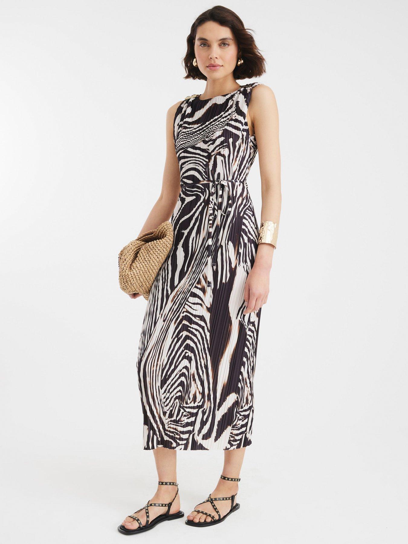 undefined Shoulder Trim Midi Dress - Black