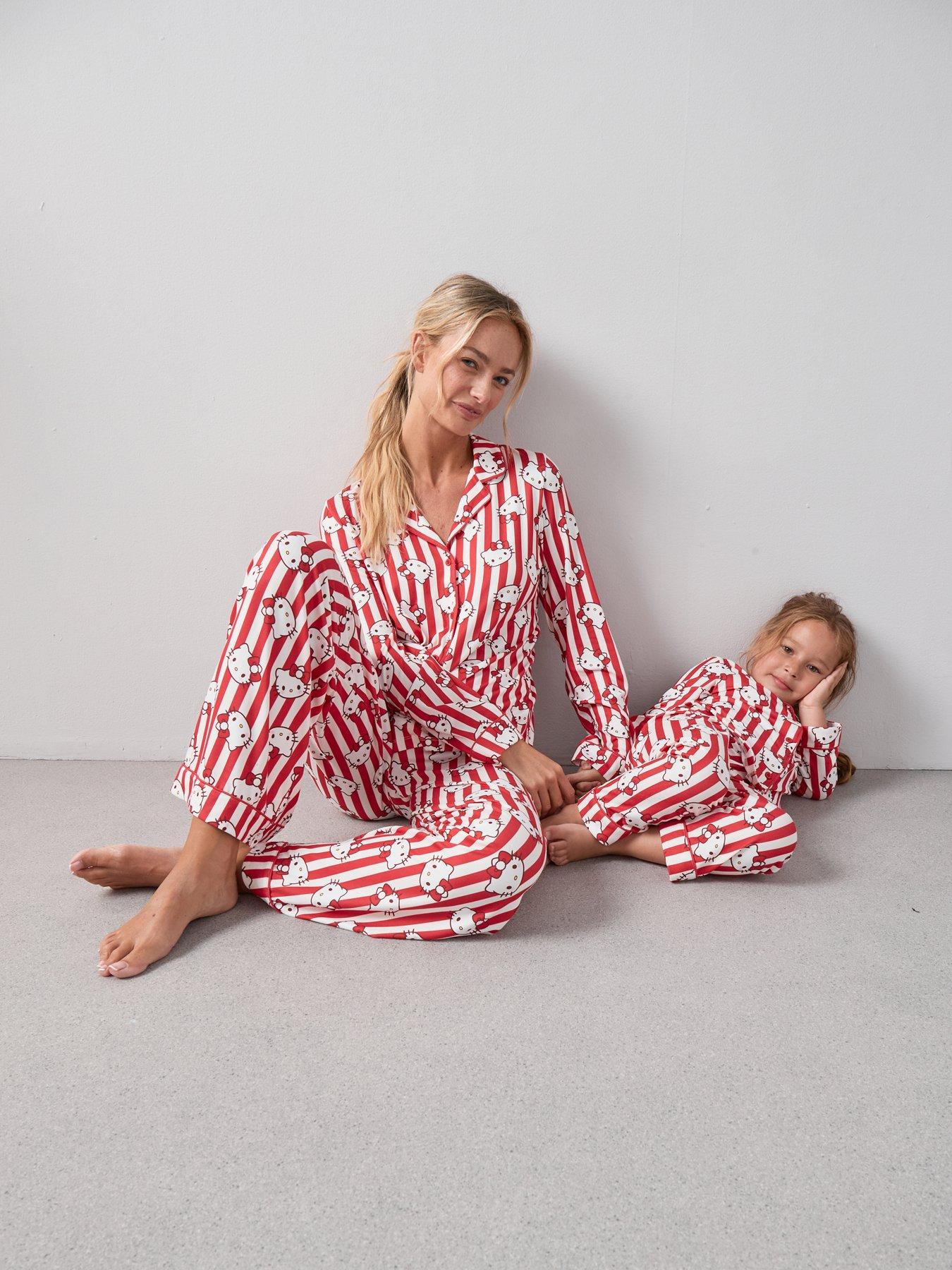 The Very Collection Hello Kitty Festive Mini Me Revere Button Down Pyjama Set - Red