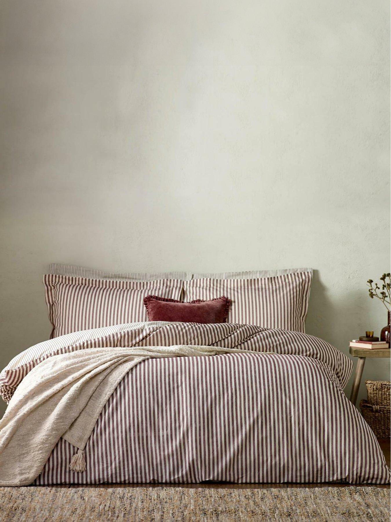 Yard Hebden Stripe 100% Cotton Duvet Set Beetroot