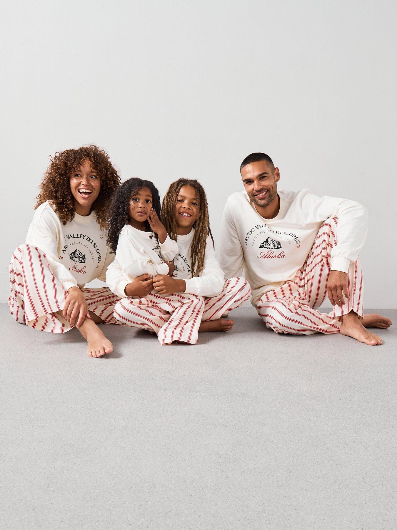  image of the-very-collection-mens-family-christmas-pj-embroided-brushed-sweat-and-woven-bottom-cream