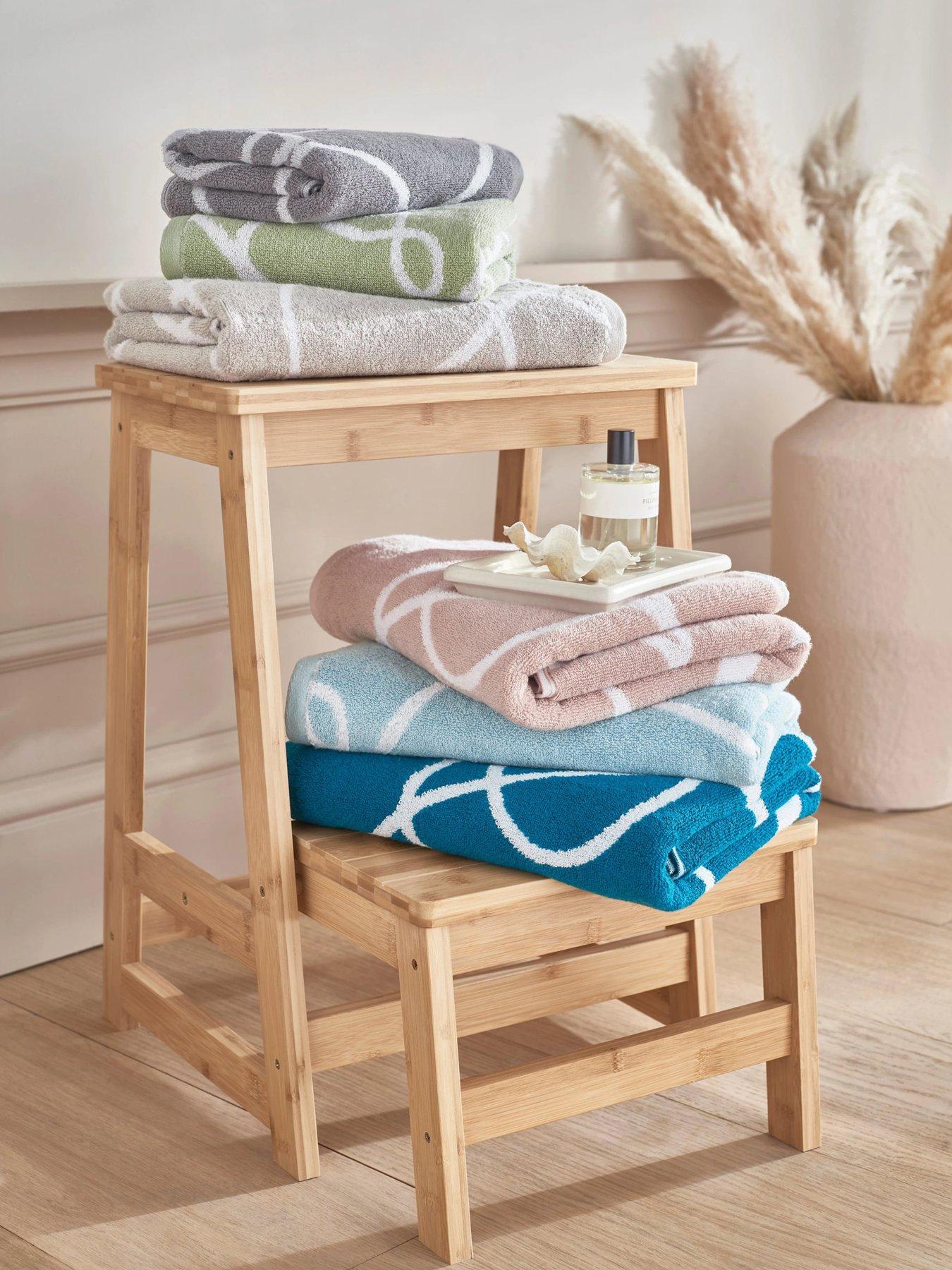 Image 4 of 4 of Copenhagen Home Pablo 100% Cotton Towel Collection - Aqua