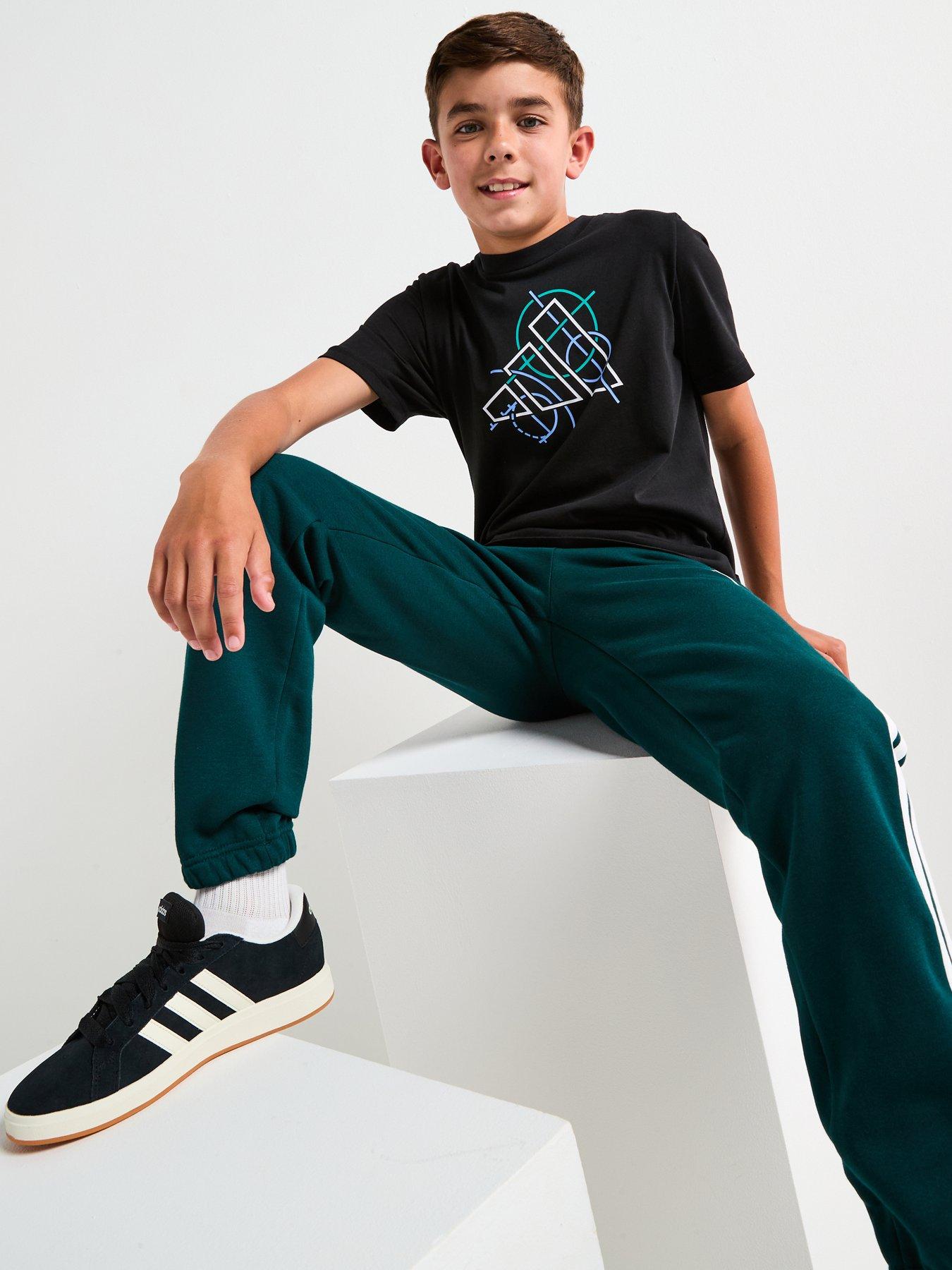Image 6 of 6 of adidas Sportswear Junior Boys Graphic T-shirt - Black