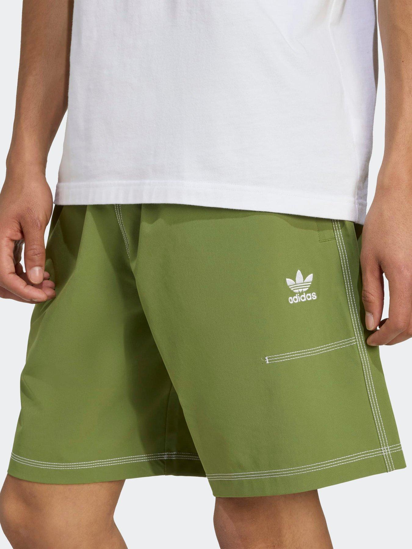 Image 4 of 6 of adidas Originals Men's Trefoil Essentials Shorts - Green