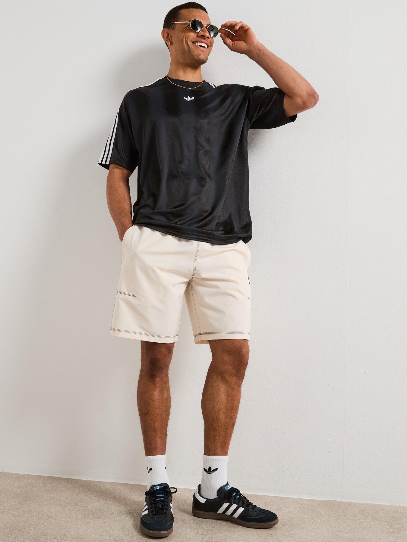 Image 4 of 6 of adidas Originals Men's Trefoil Essentials Shorts - White