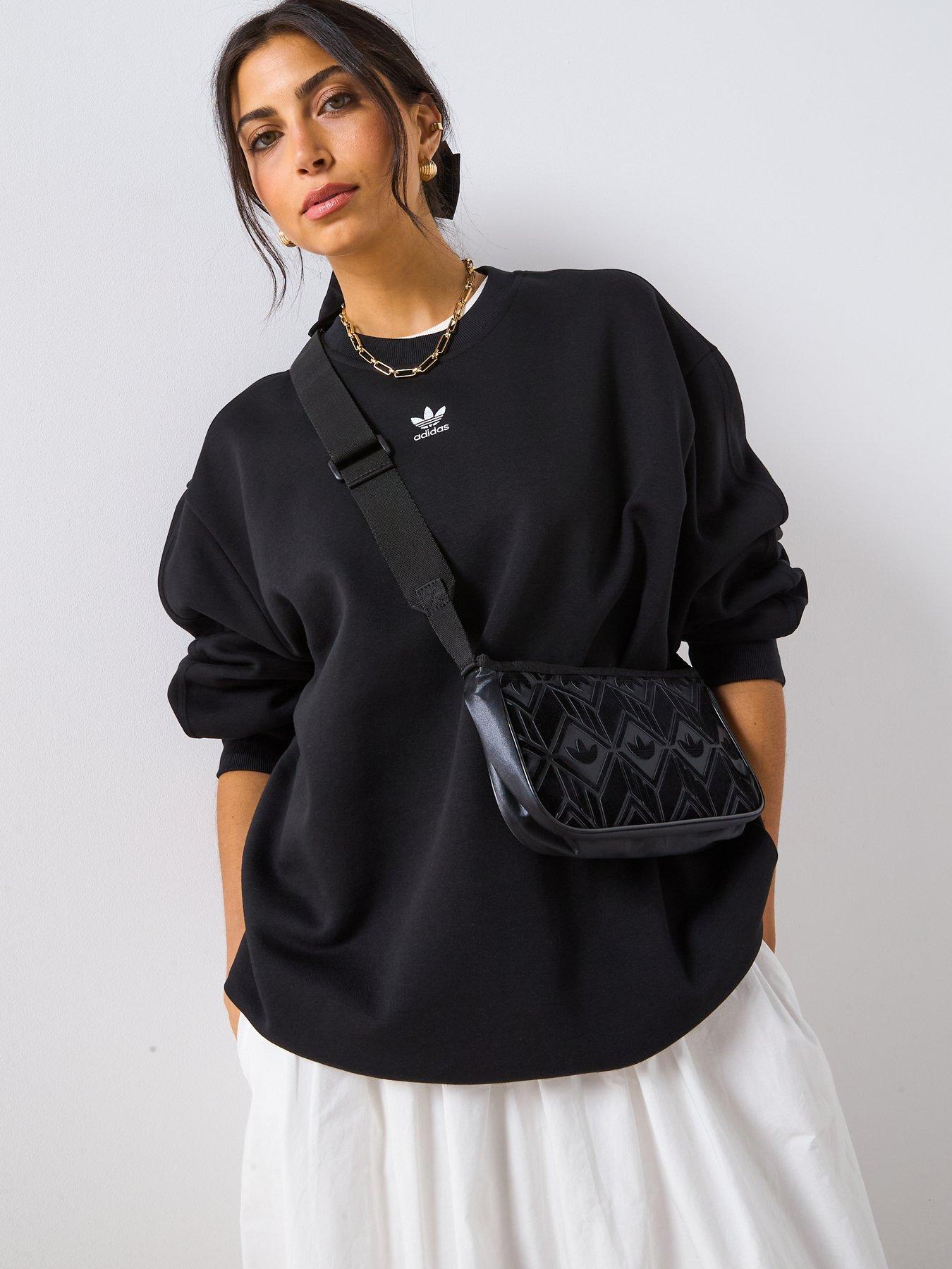 Image 5 of 5 of adidas Originals Women's Essentials Oversized Fleece Crew - Black
