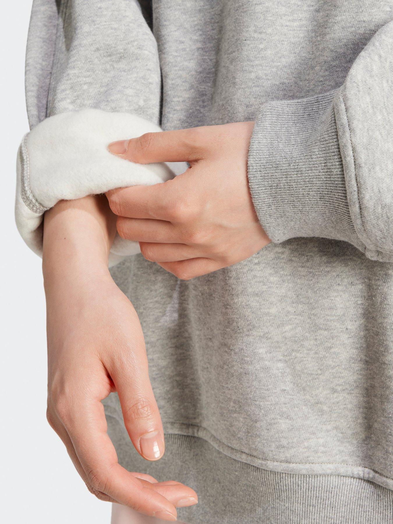Image 5 of 5 of adidas Originals Women's Essentials Fleece Oversized Crew Sweatshirt - Grey