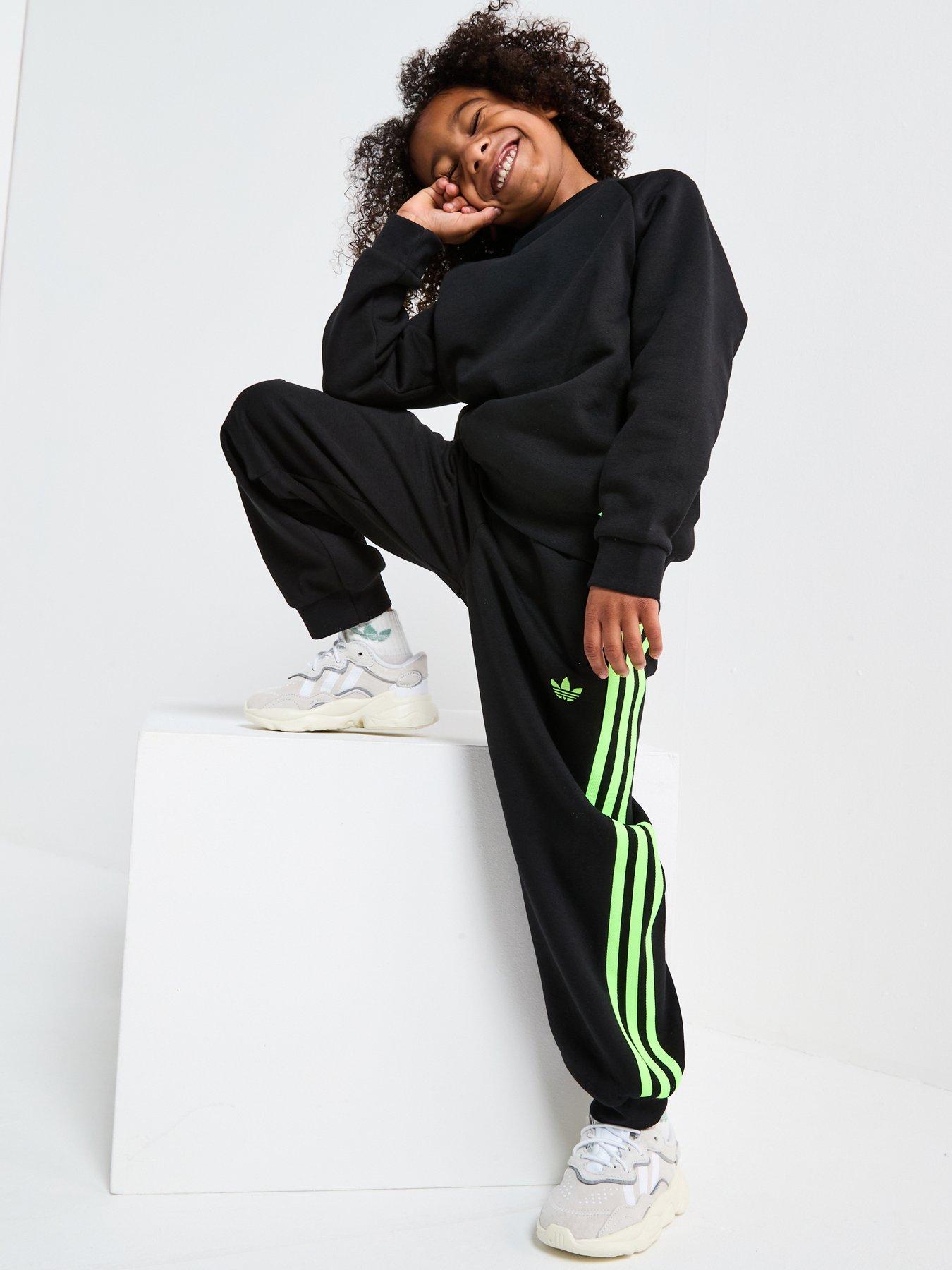 undefined Kids Boys Adicolour Crew And Jogger Set - Black