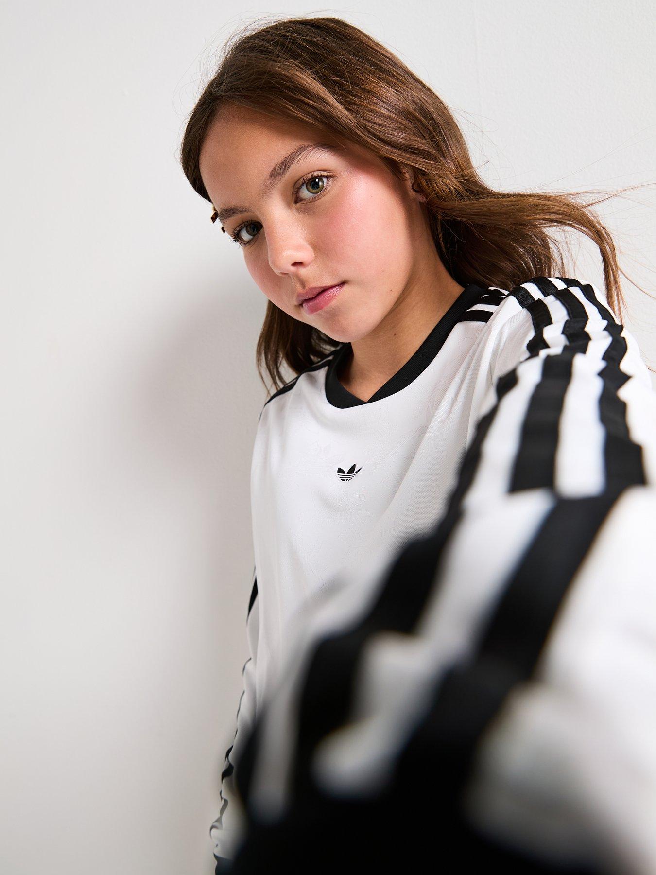 Image 6 of 6 of adidas Originals Junior Unisex Longsleeve T-shirt - White