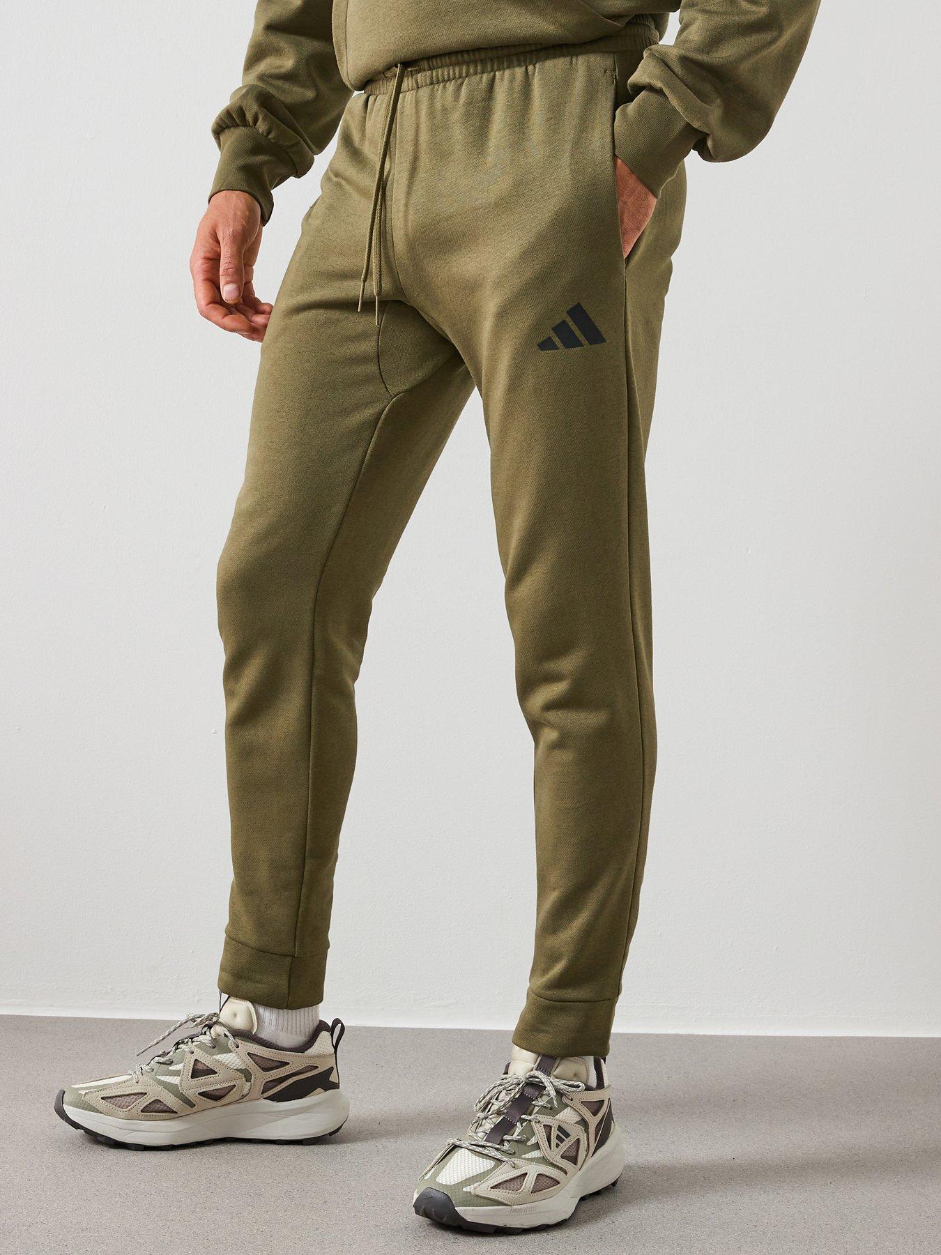 adidas-sportswear-mens-essentials-feel-cozy-fleece-pant-green