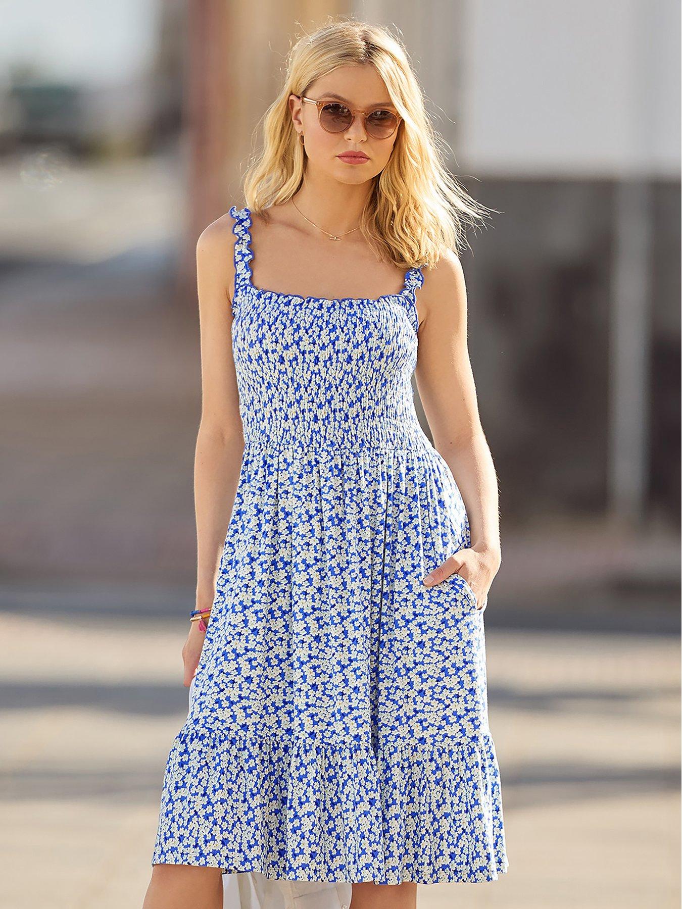  image of joe-browns-ditsy-dreams-jersey-dress-blue