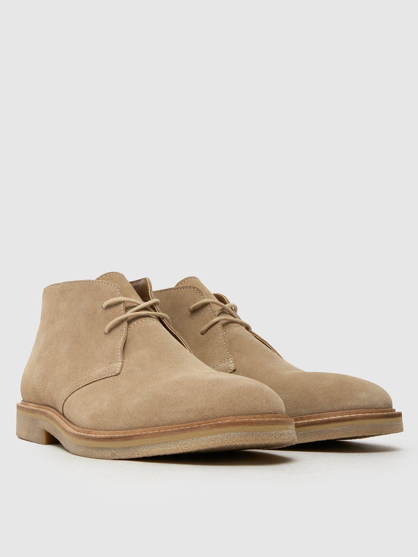 undefined Dace Suede Chukka Boots - Beige