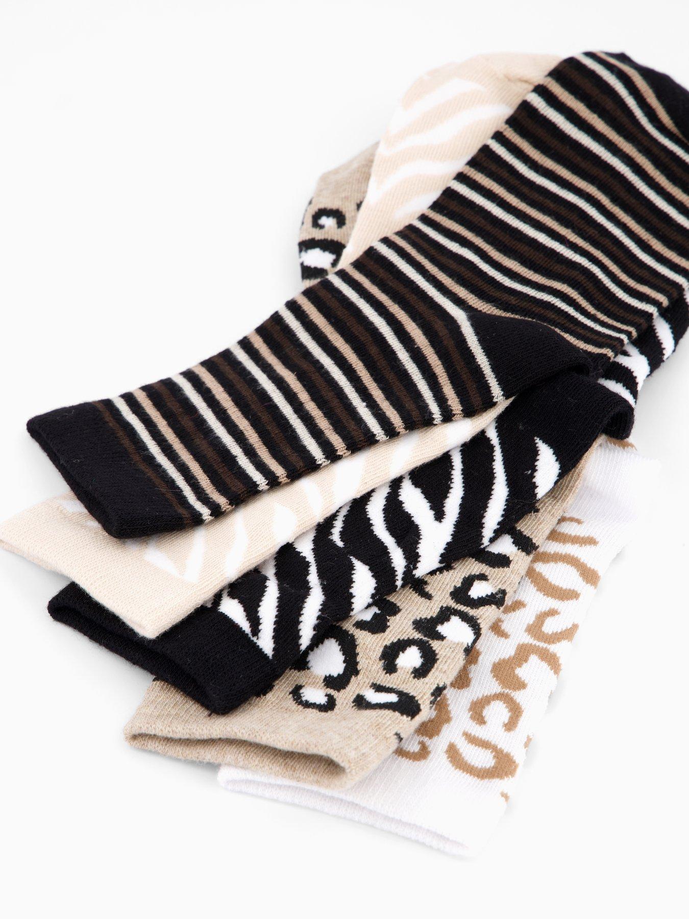 Image 4 of 4 of V by Very 5 Pack Animal Print Ankle Socks - Beige