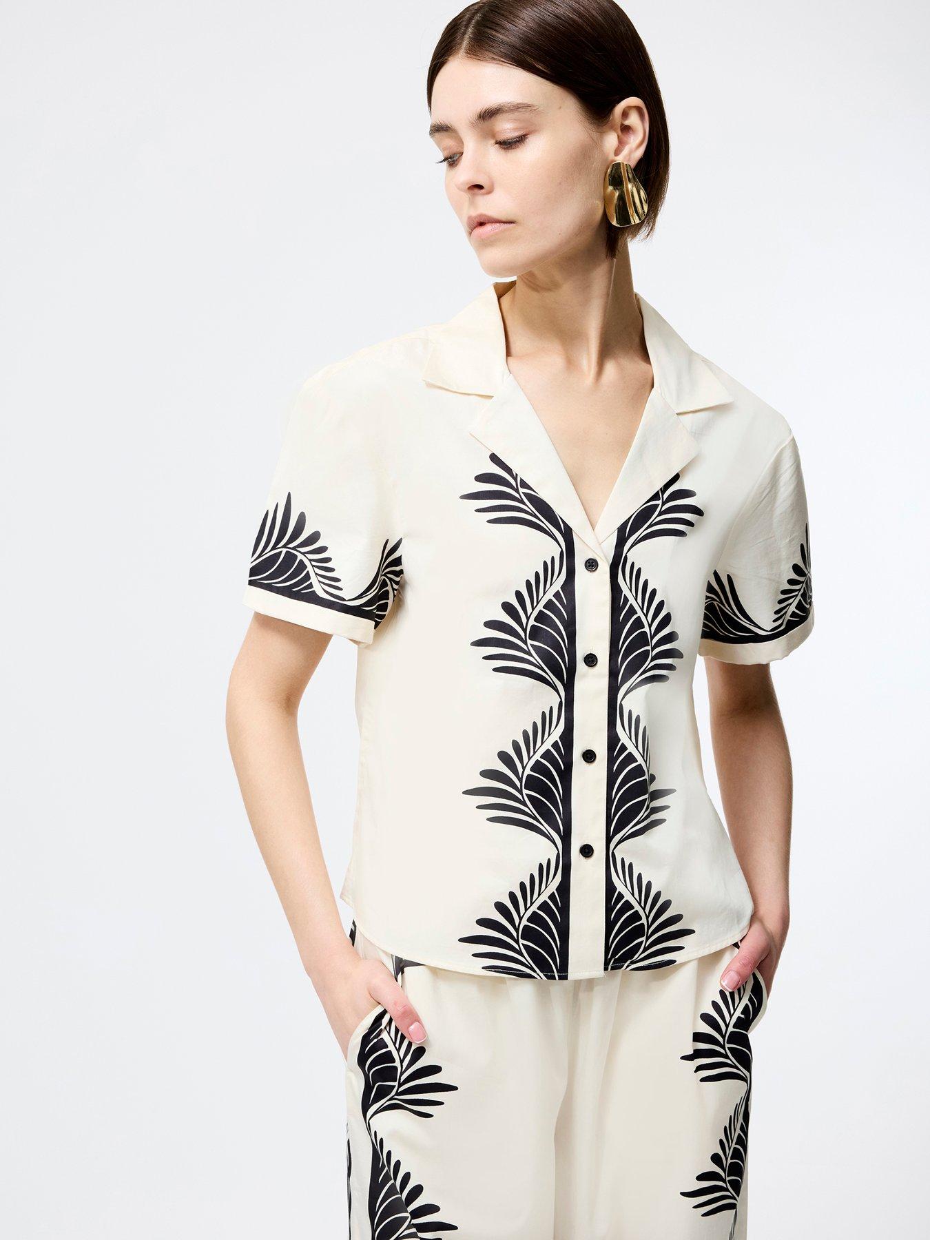 undefined Cotton Leaf Print Short Sleeve Button Up Shirt