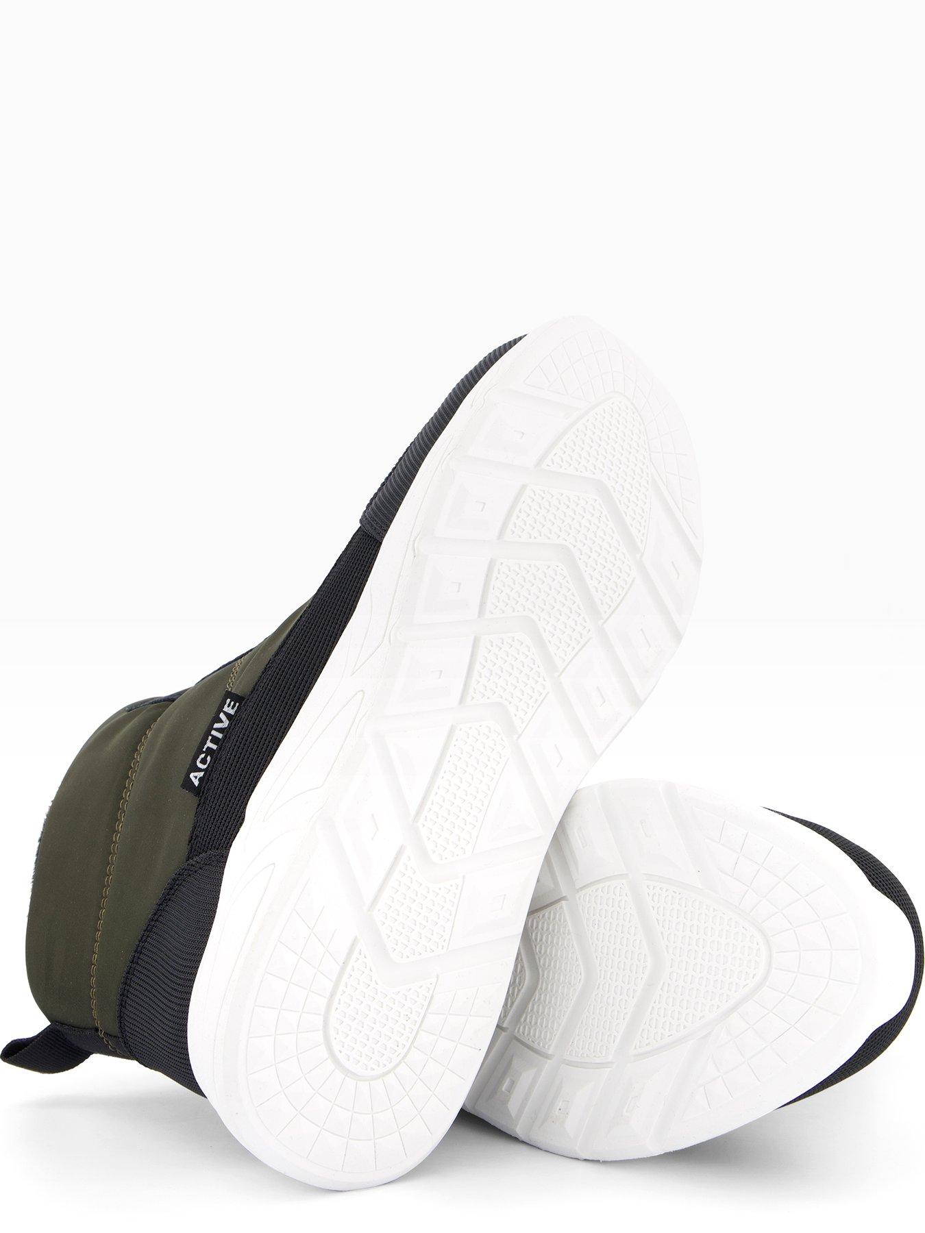  image of the-very-collection-hiker-trainer-green