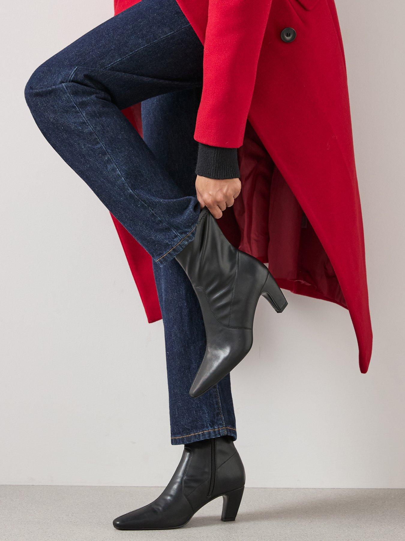 the-very-collection-sock-boot-black