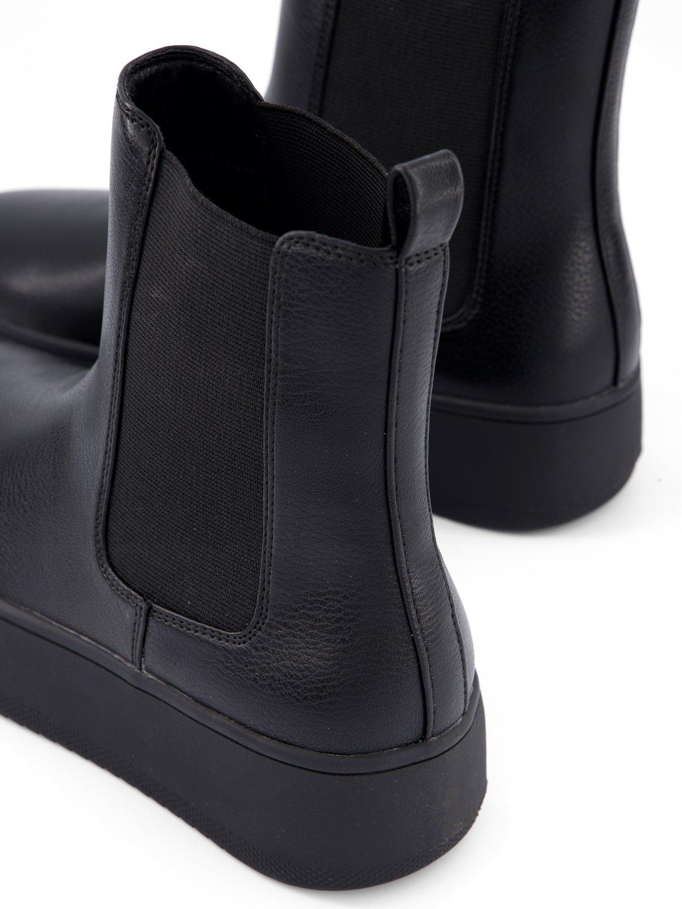 Image 6 of 7 of The Very Collection Flatform Chelsea Boot - Black