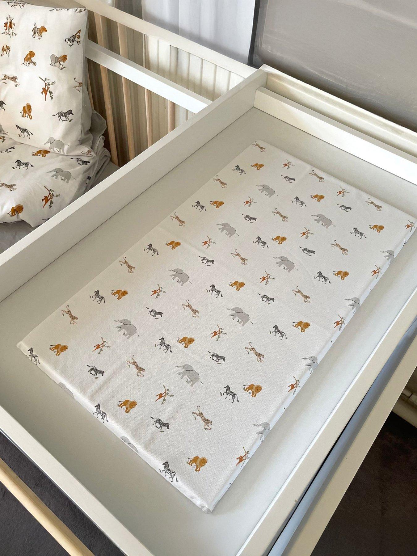 clair-de-lune-foldable-changing-mat-jungle-dream