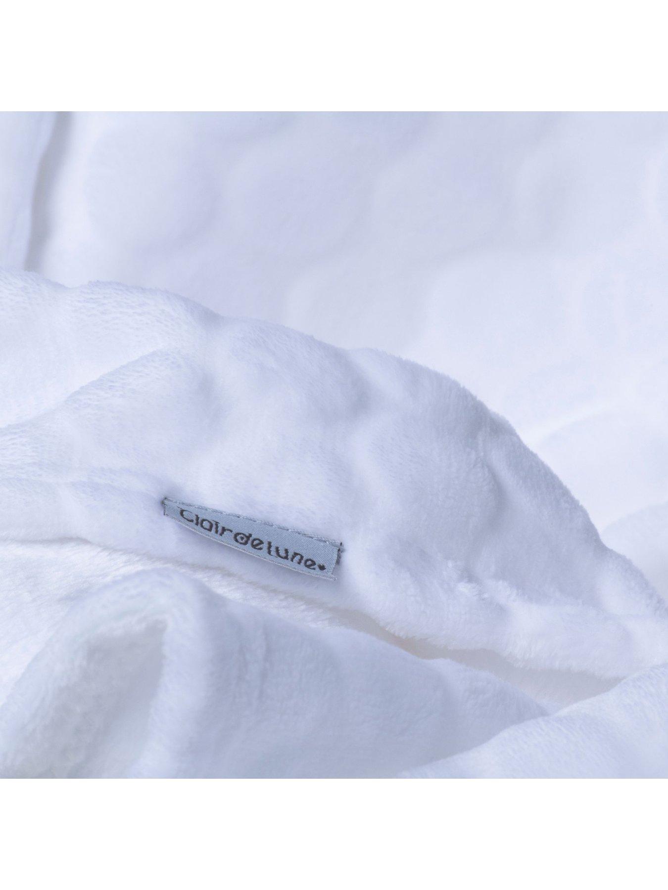 Image 6 of 7 of Clair De Lune Marshmallow Blanket&nbsp;- White