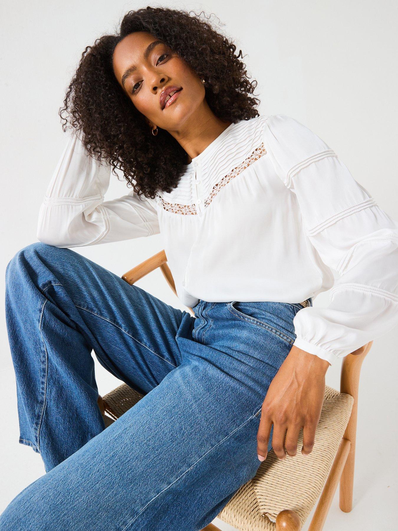 Image 4 of 6 of V by Very Pleated Broderie Detail Blouse - White