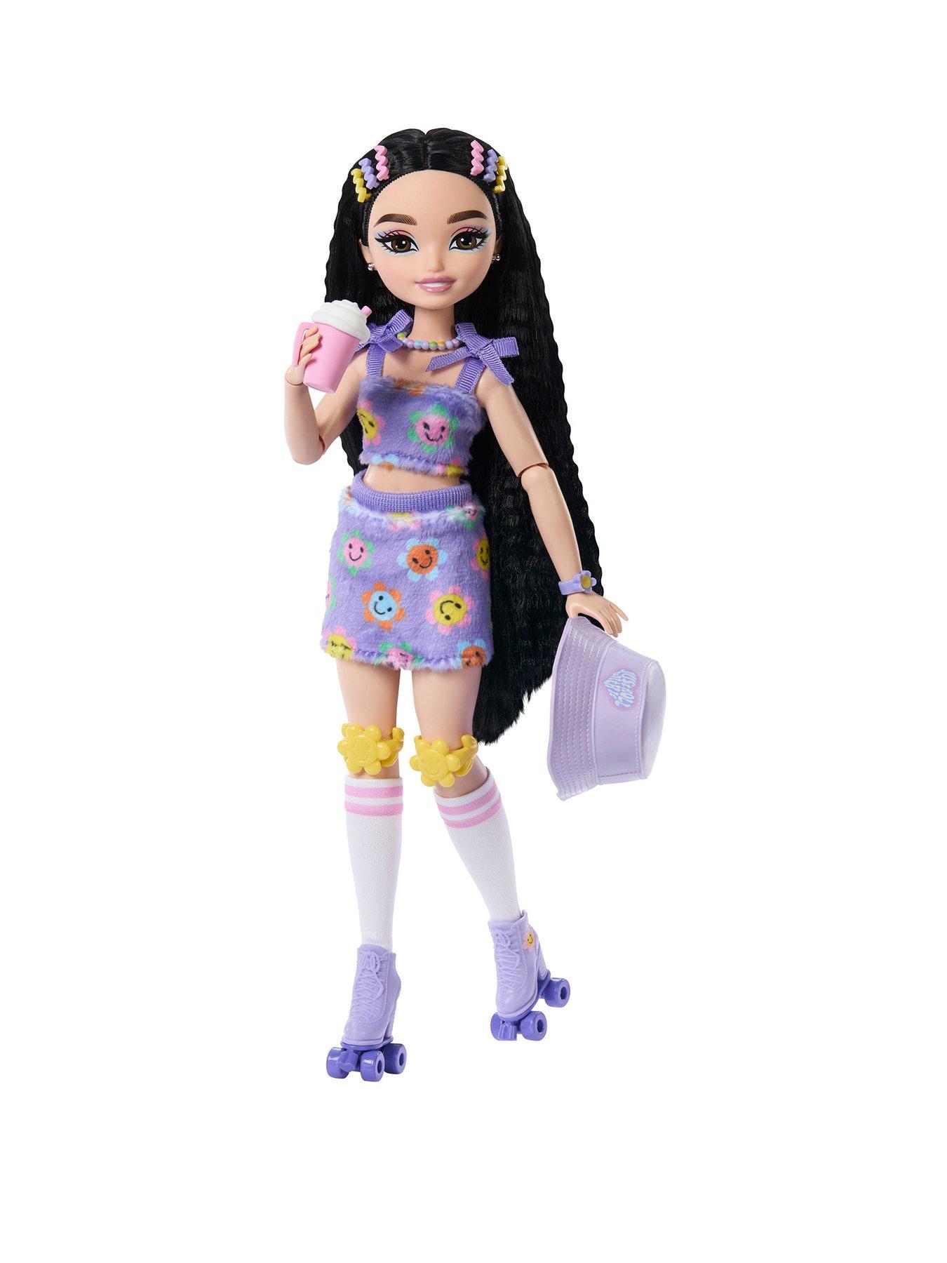 Barbie Dream Besties Barbie Renee Roller Skating Fashion Doll with 12 Video  &  Food Themed Accessories