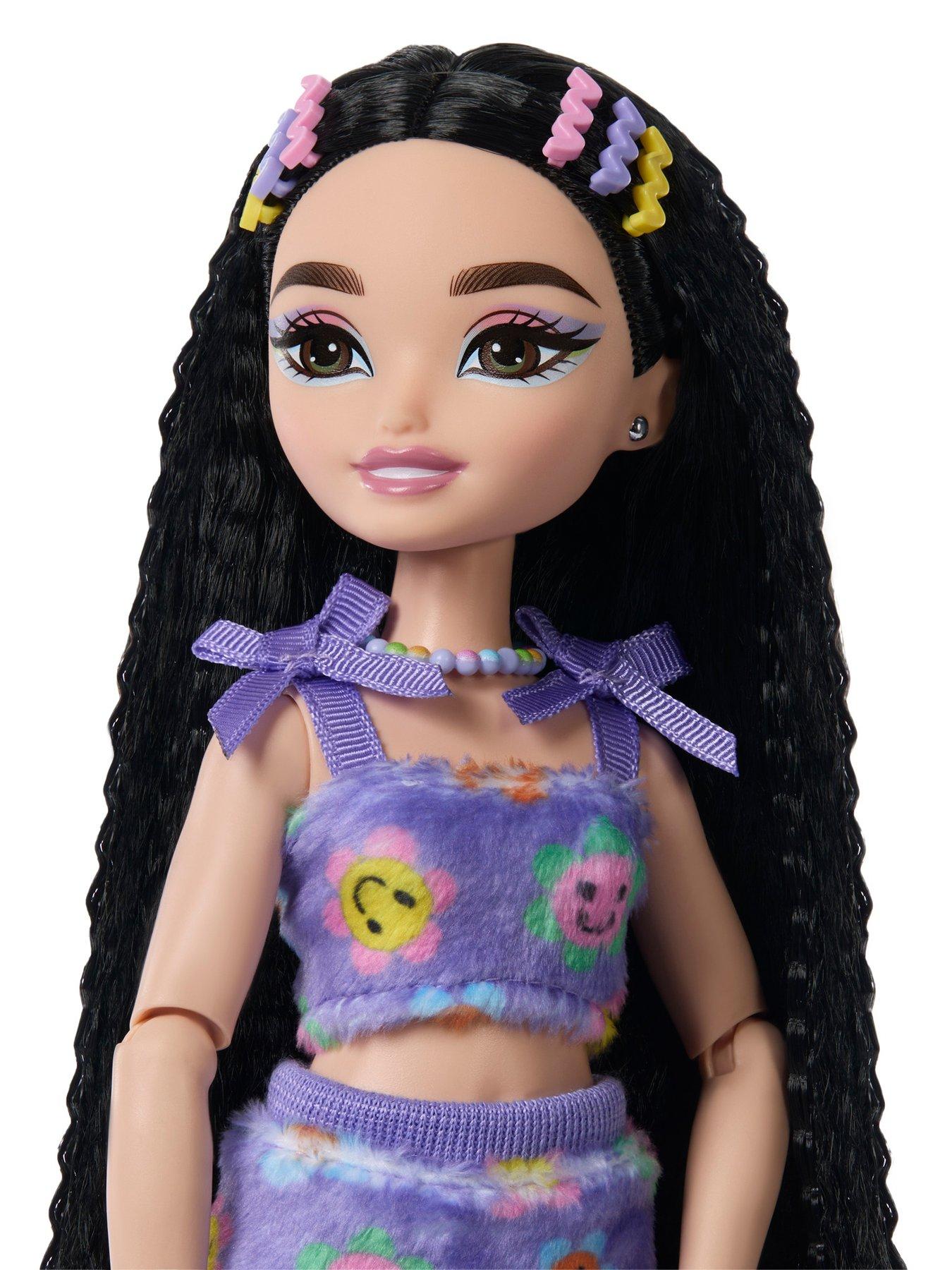 Image 3 of 5 of Barbie Dream Besties Barbie Renee Roller Skating Fashion Doll with 12 Video &amp; Food Themed Accessories