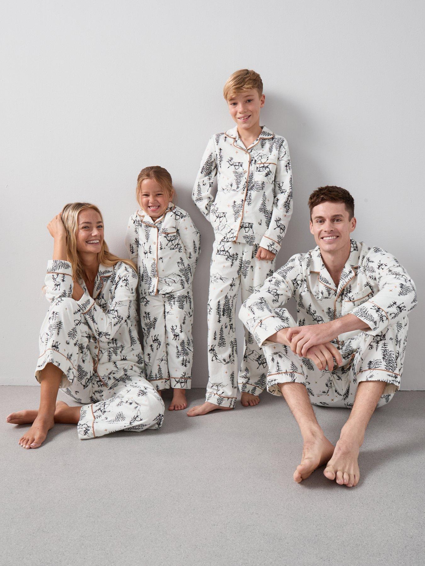The Very Collection Kids Family Christmas Pj Winter Wonderland Woven Revere Set- Cream