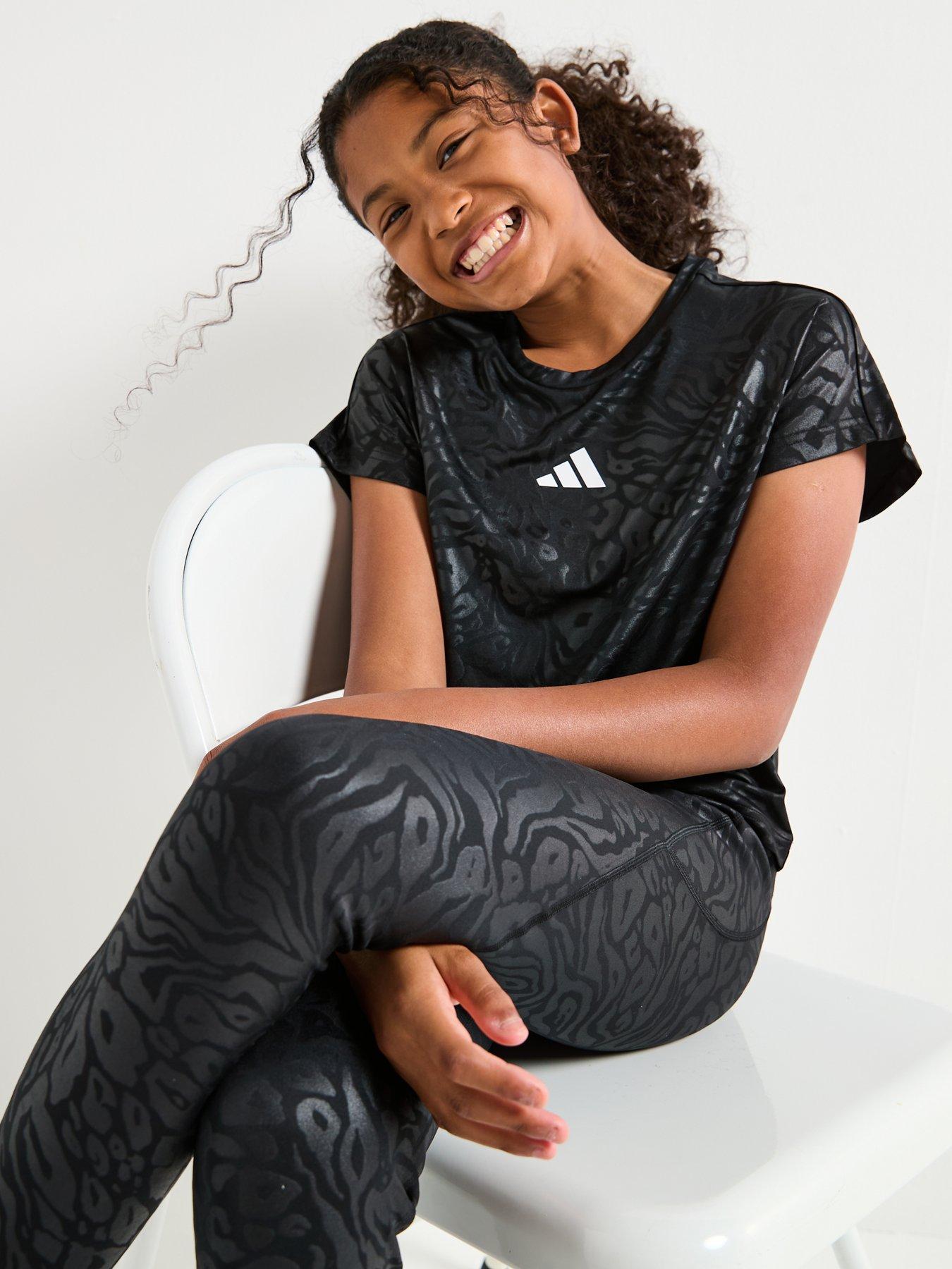 Image 6 of 6 of adidas Girls Junior Training Print T-Shirt - Black