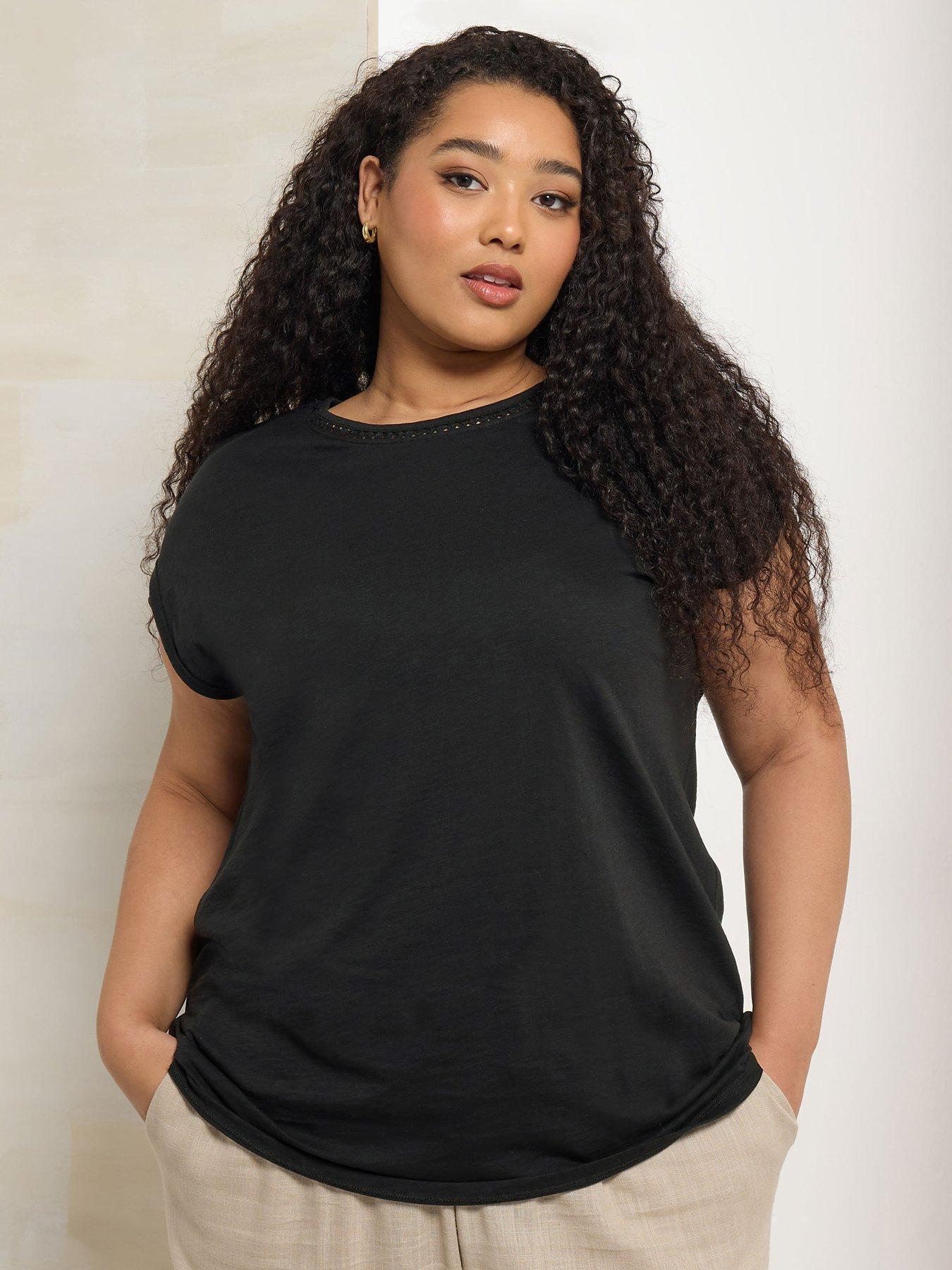 undefined Curve Pompom Insert Yolk Top - Black