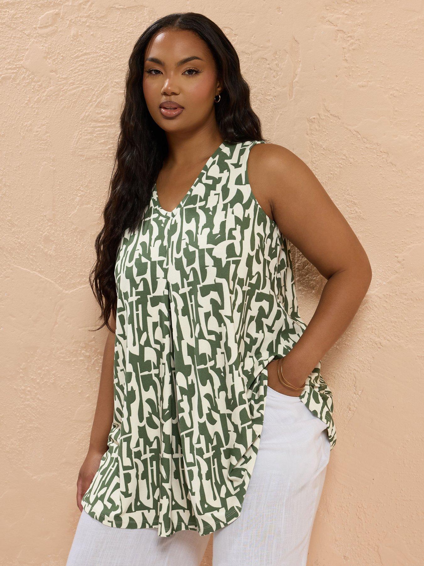 undefined Curve Pleat Front Crepe Vest - Blue