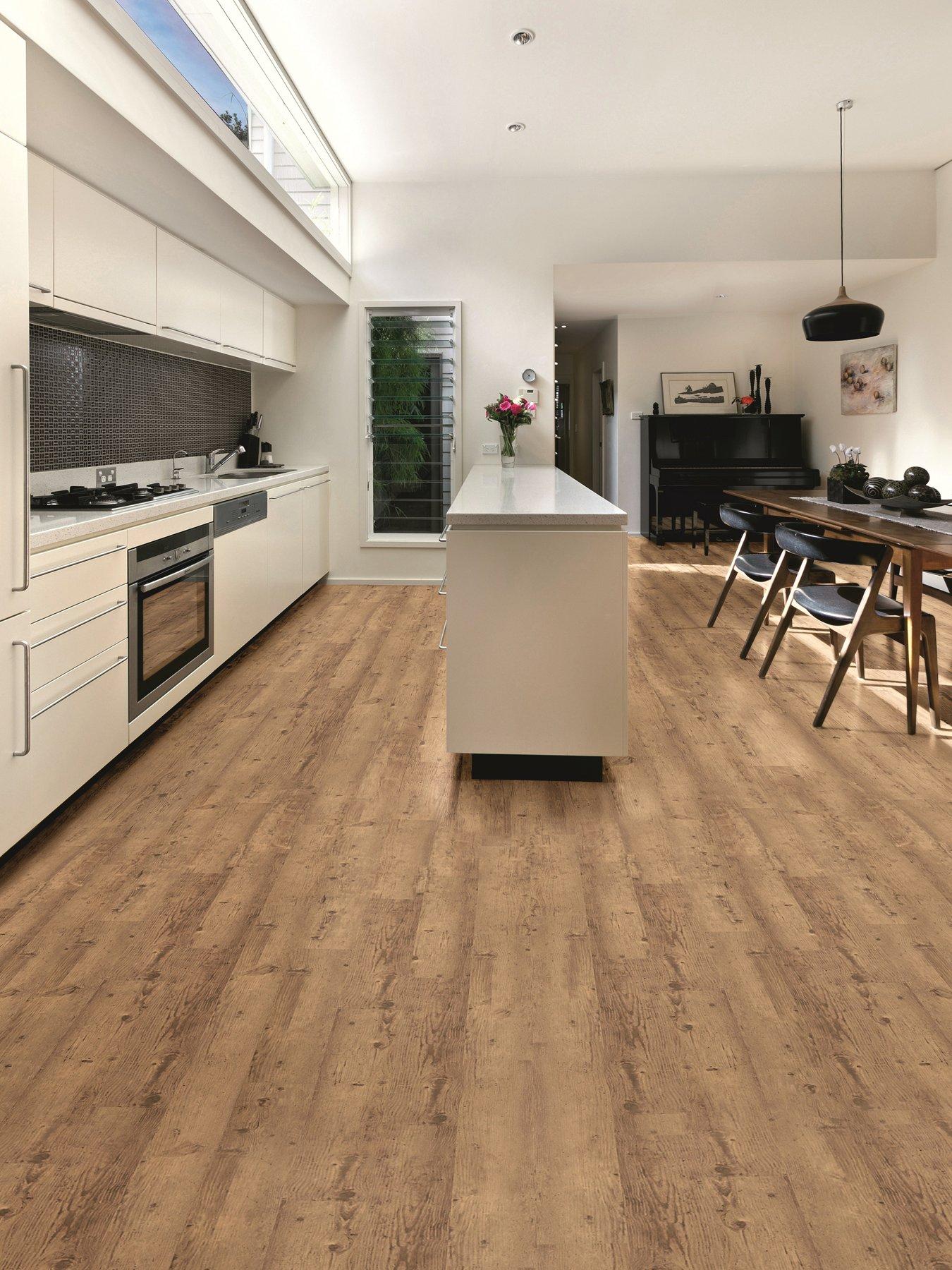 luvanto-click-plus-bleached-larch