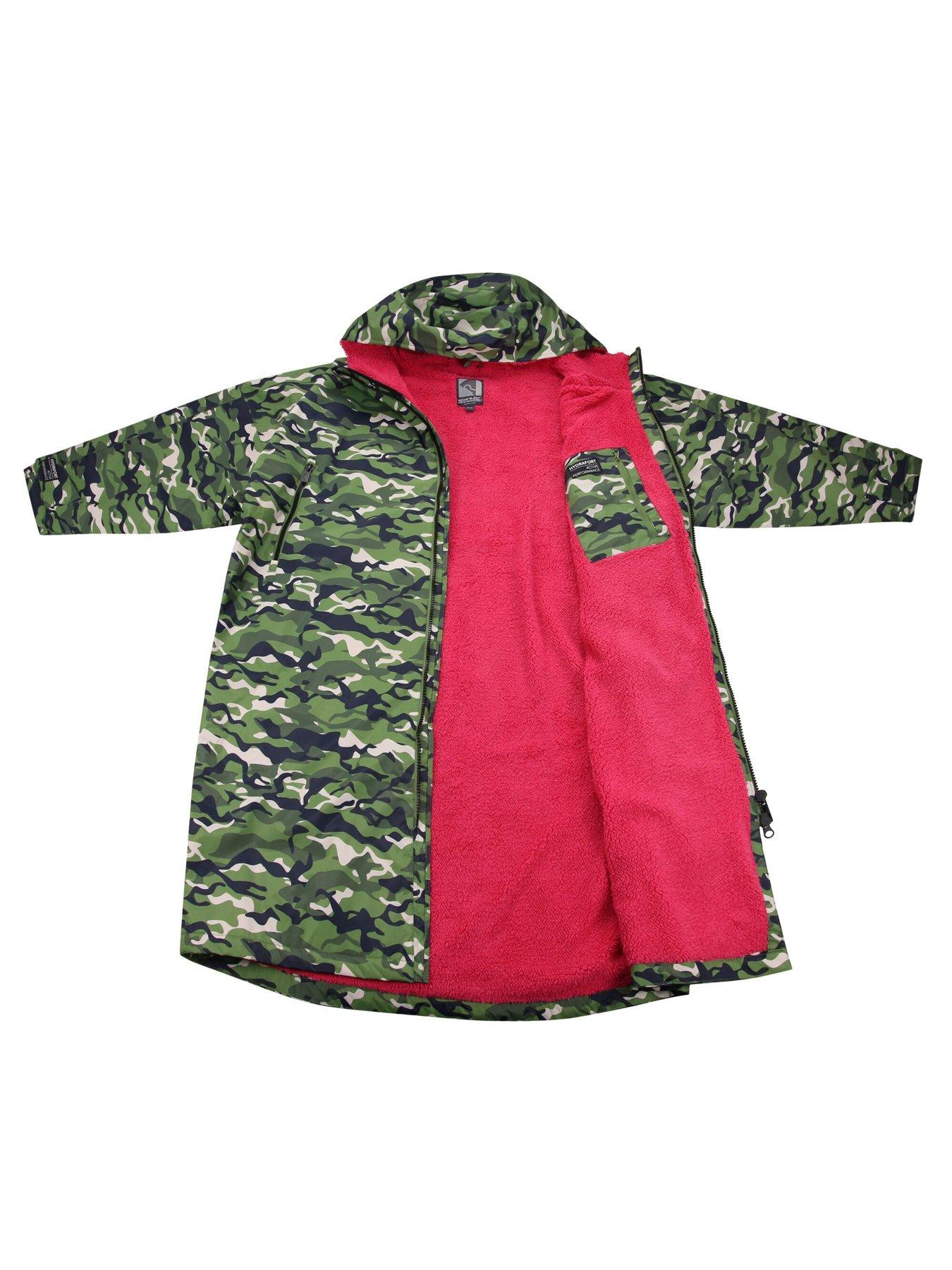 Regatta Unisex Waterproof Changing Robe - Camo Green | Littlewoods