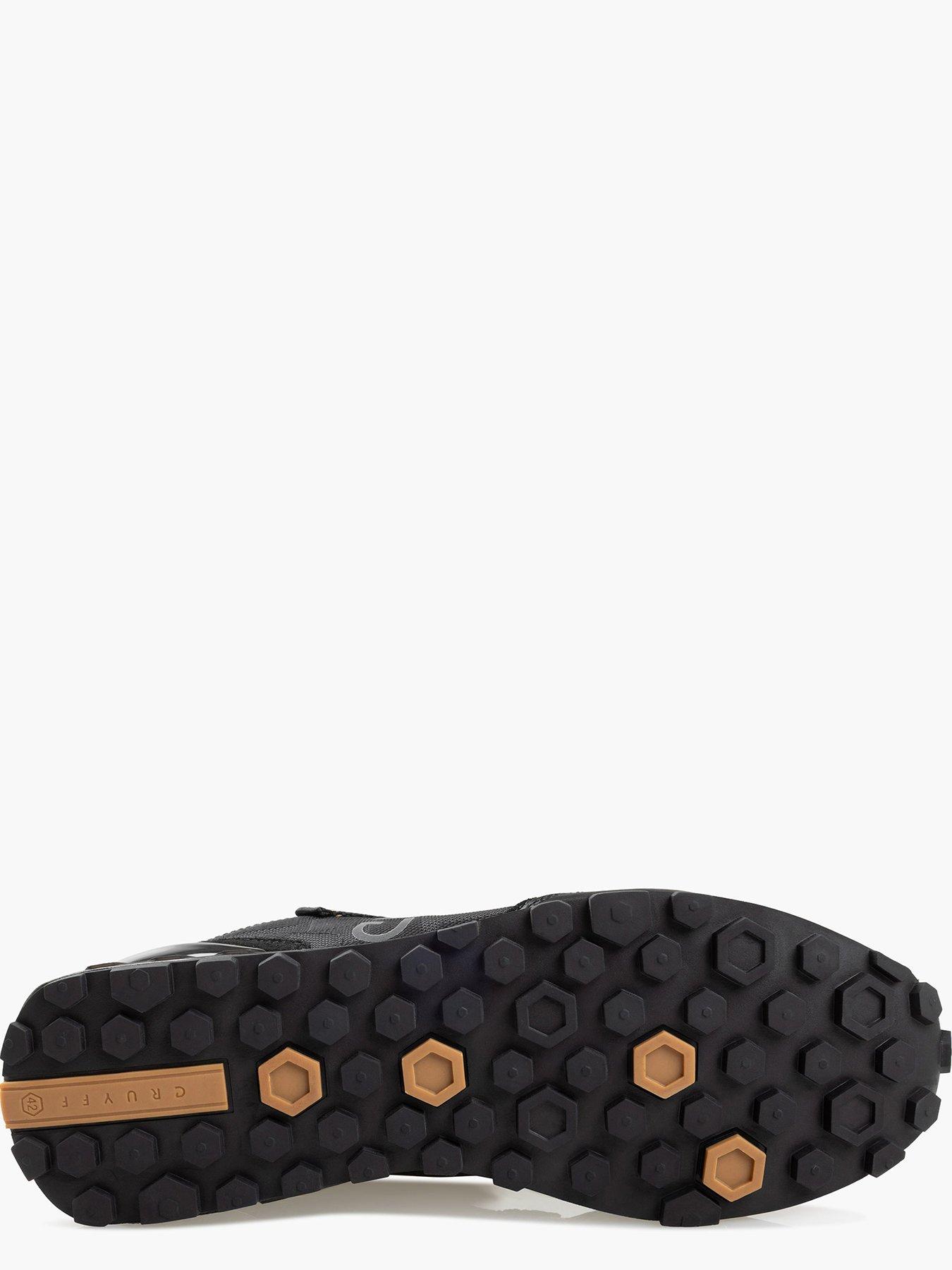  image of cruyff-superbia-hex-tech-trainers--black