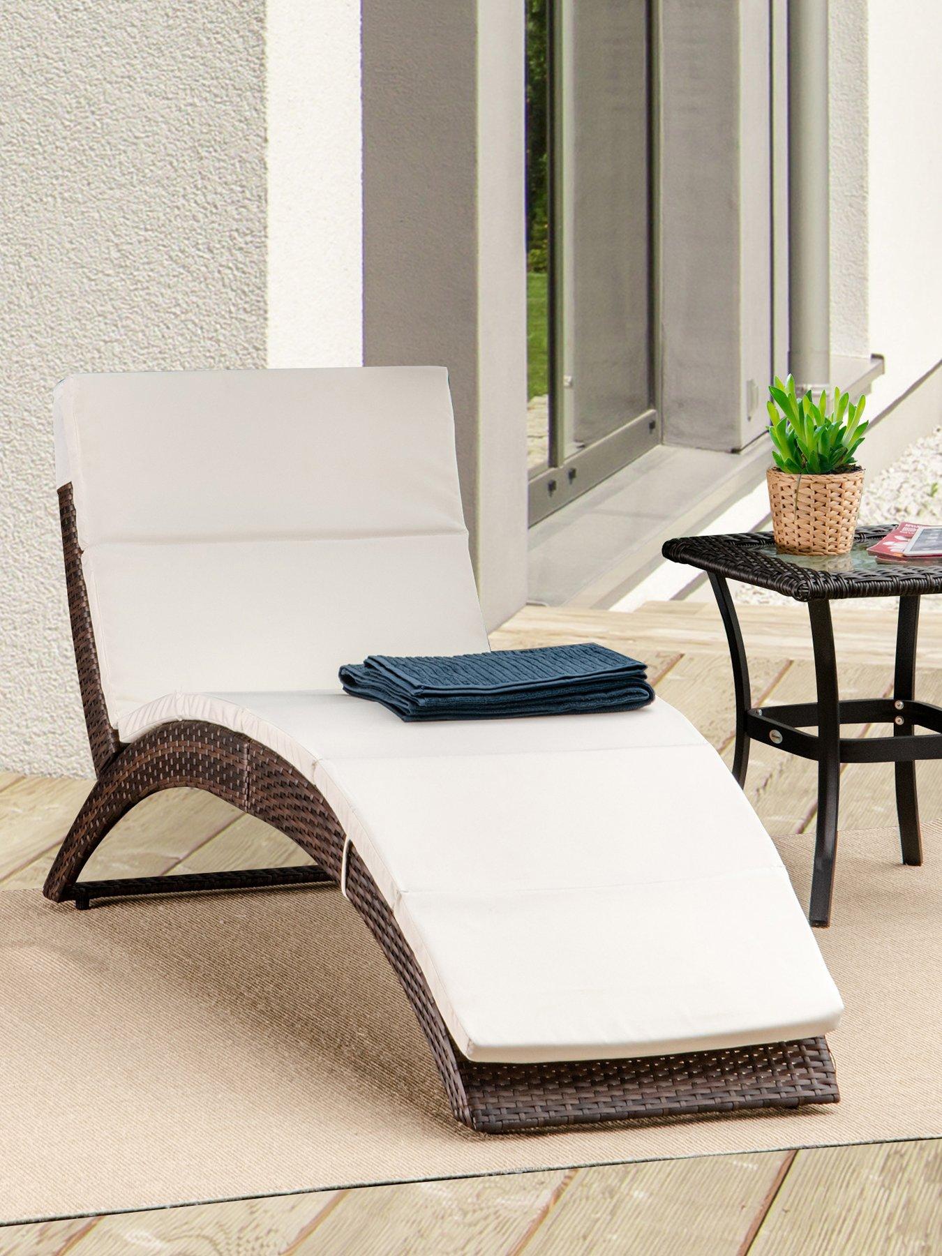 OutSunny Outdoor Foldable Rattan Sun Lounger with Soft Padded Cushion, Brown