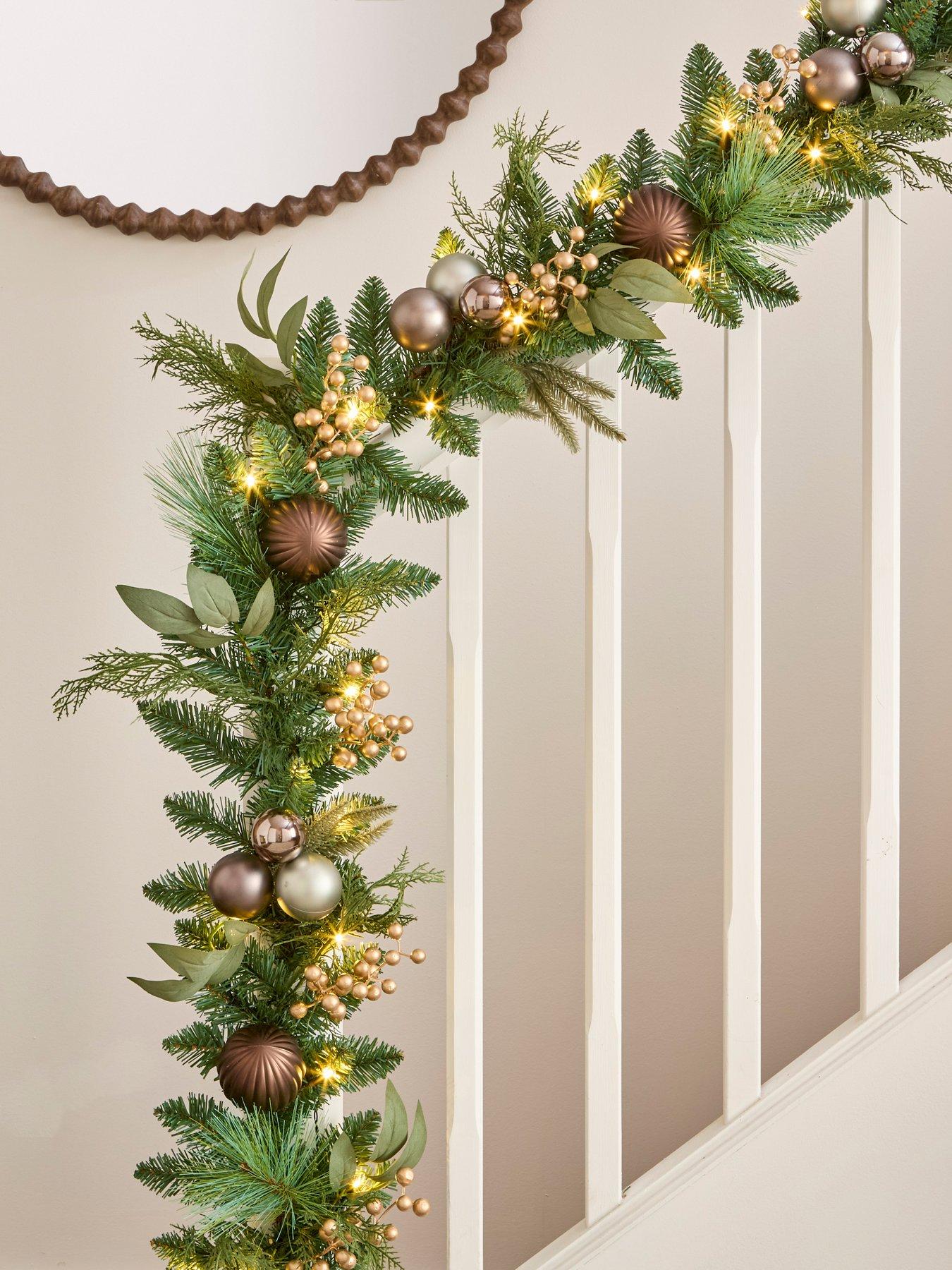 The Very Collection Nordic Pre Lit Christmas Garland - 9ft