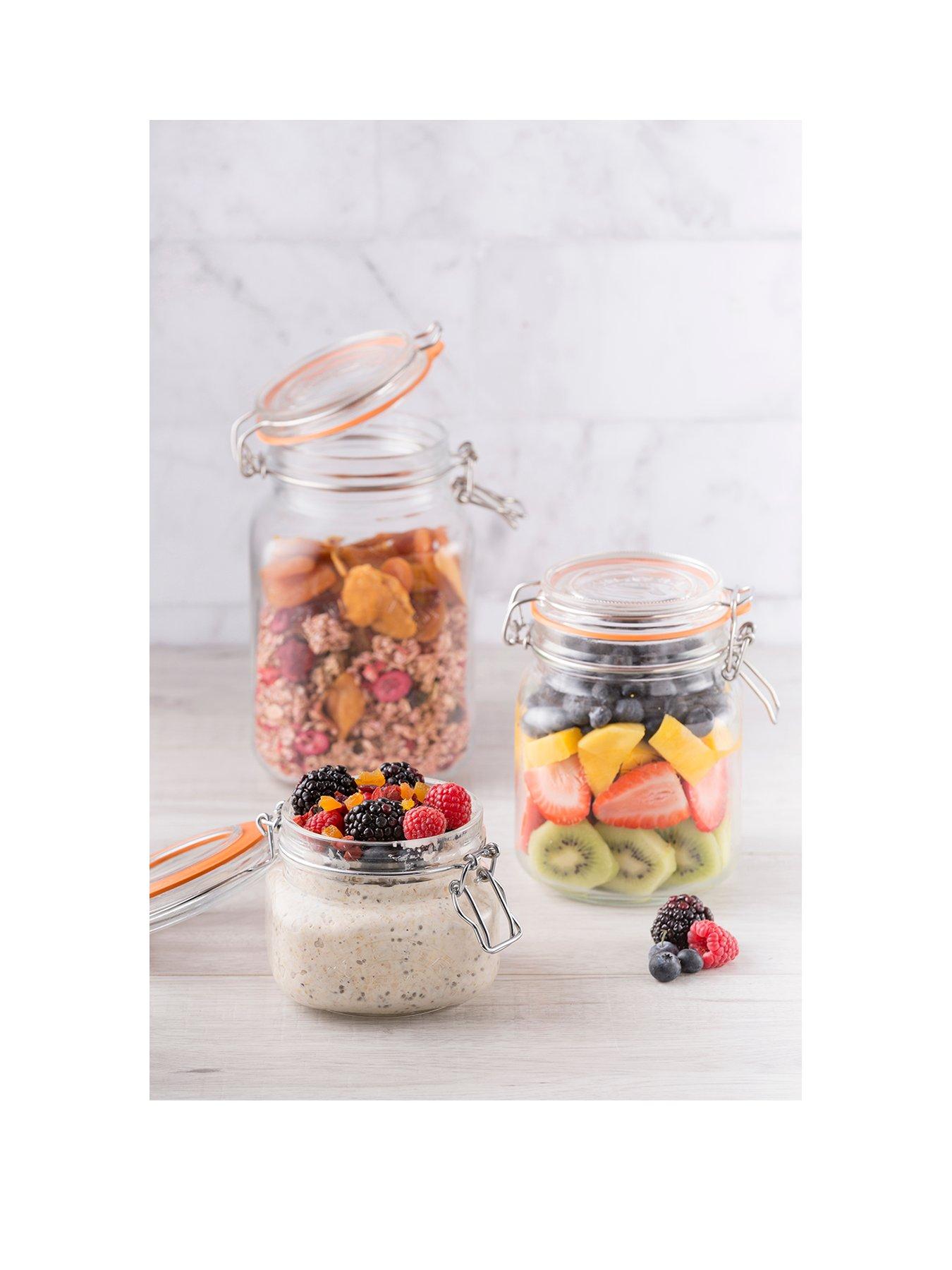 stillFront image of kilner-set-of-2-clip-top-square-jars-2l