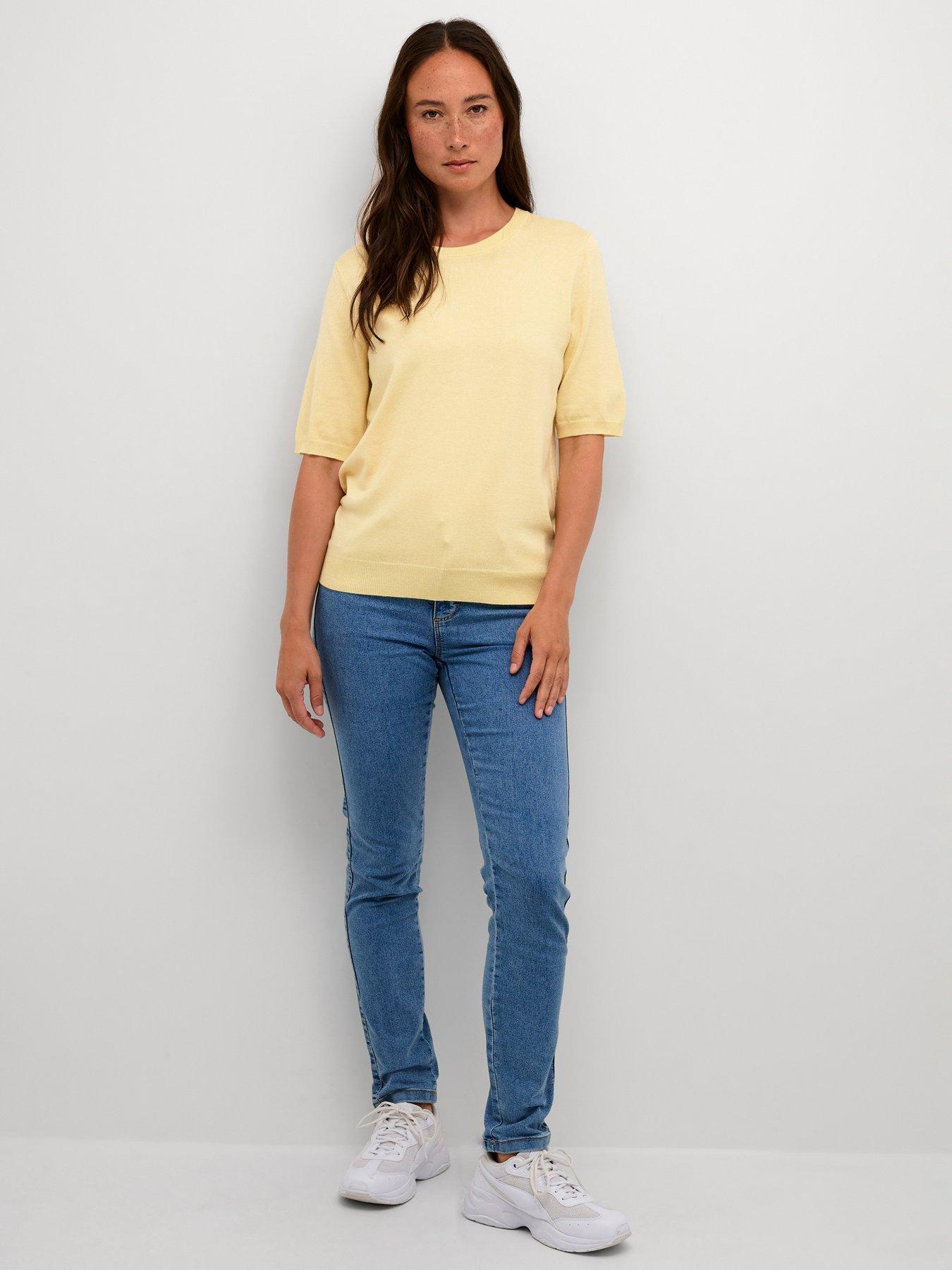  image of kaffe-lizza-pullover-yellow