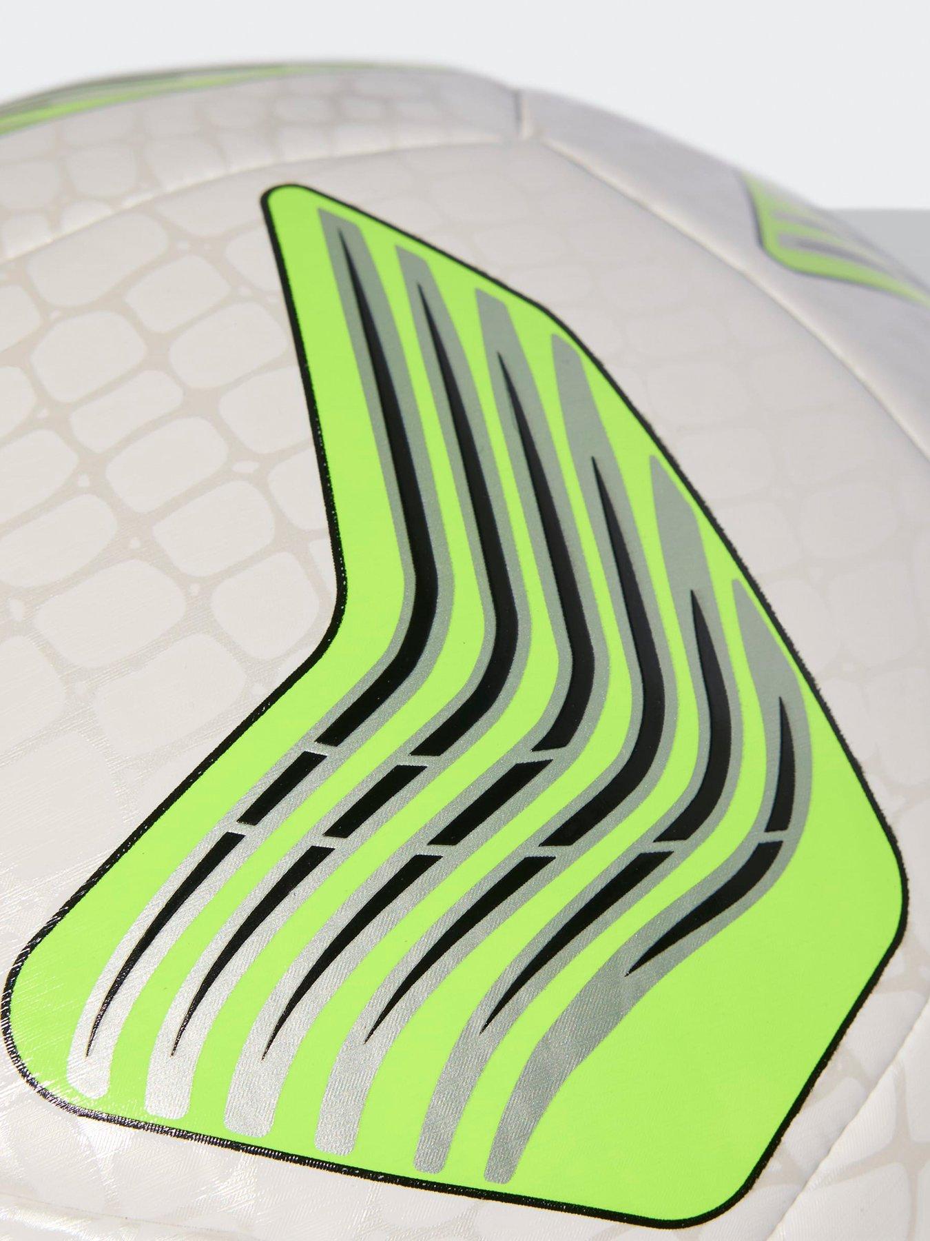 Image 4 of 4 of adidas Predator Training Football - White