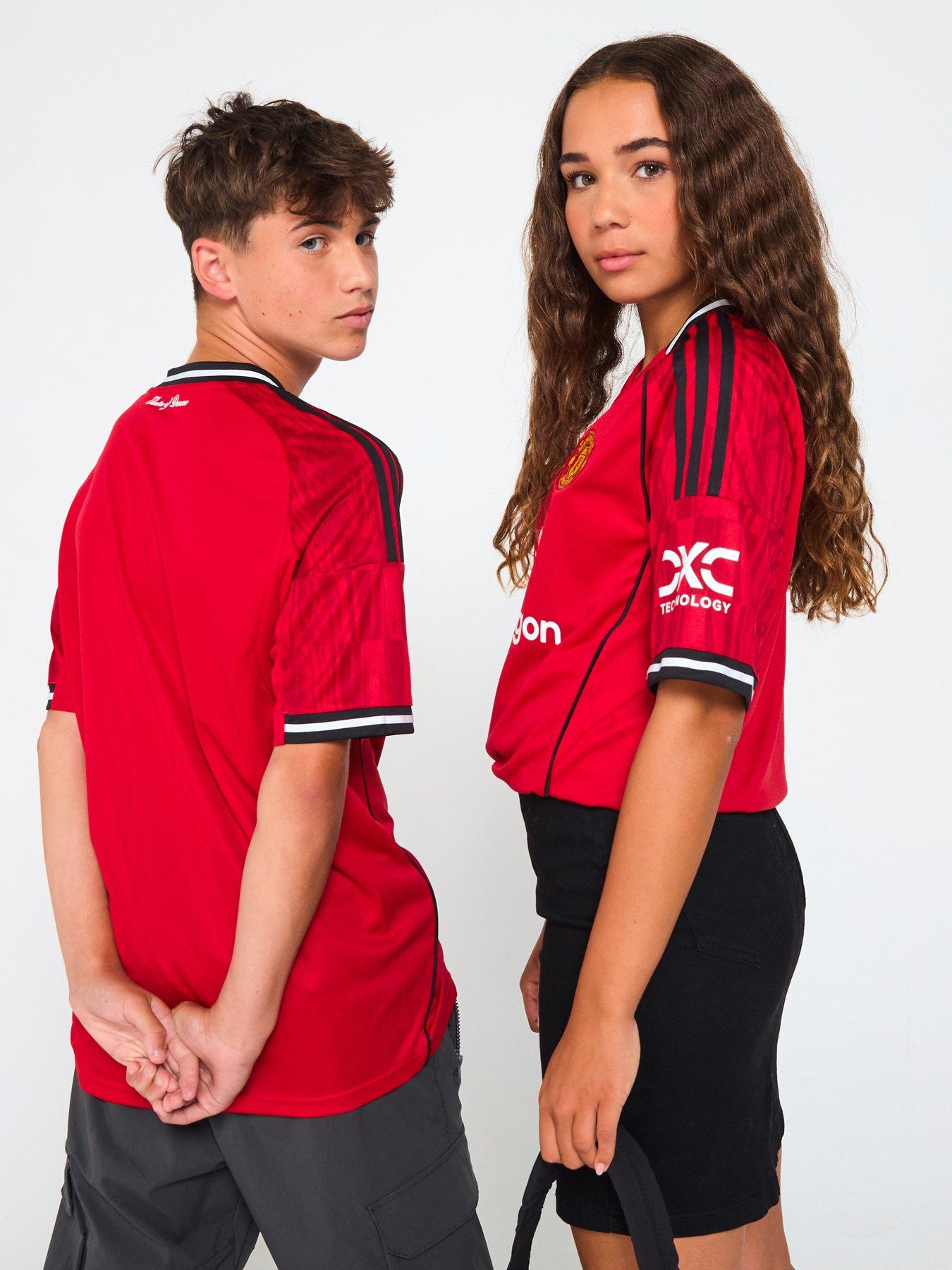 Image 2 of 6 of adidas Manchester United Junior 25/26 Home Stadium Replica Shirt - Red