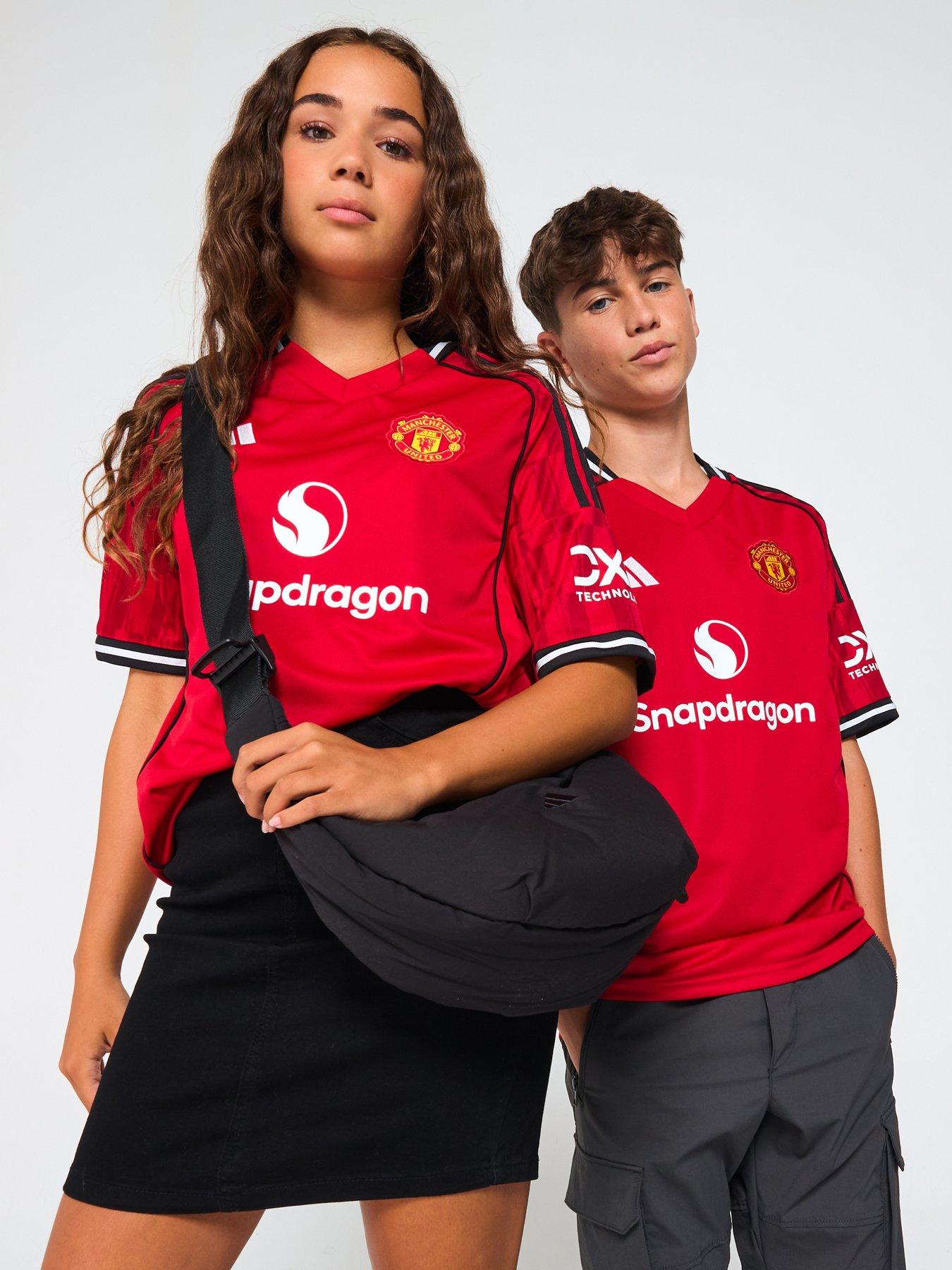 Image 5 of 6 of adidas Manchester United Junior 25/26 Home Stadium Replica Shirt - Red