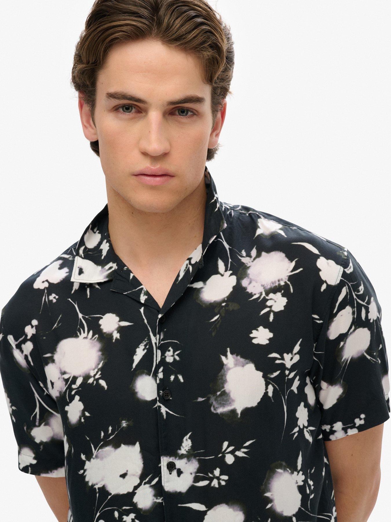  image of superdry-short-sleeve-printed-shirt-black