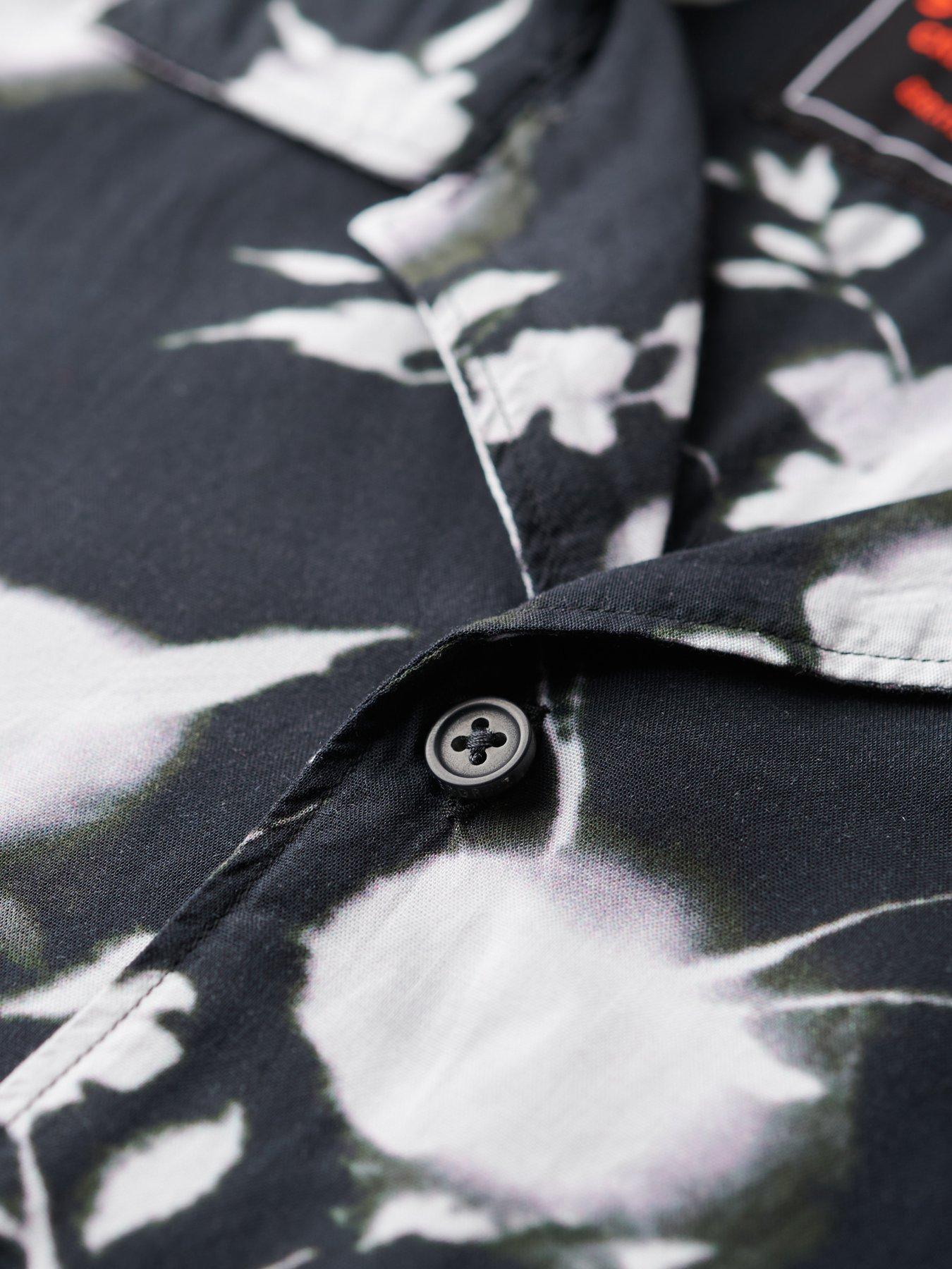  image of superdry-short-sleeve-printed-shirt-black