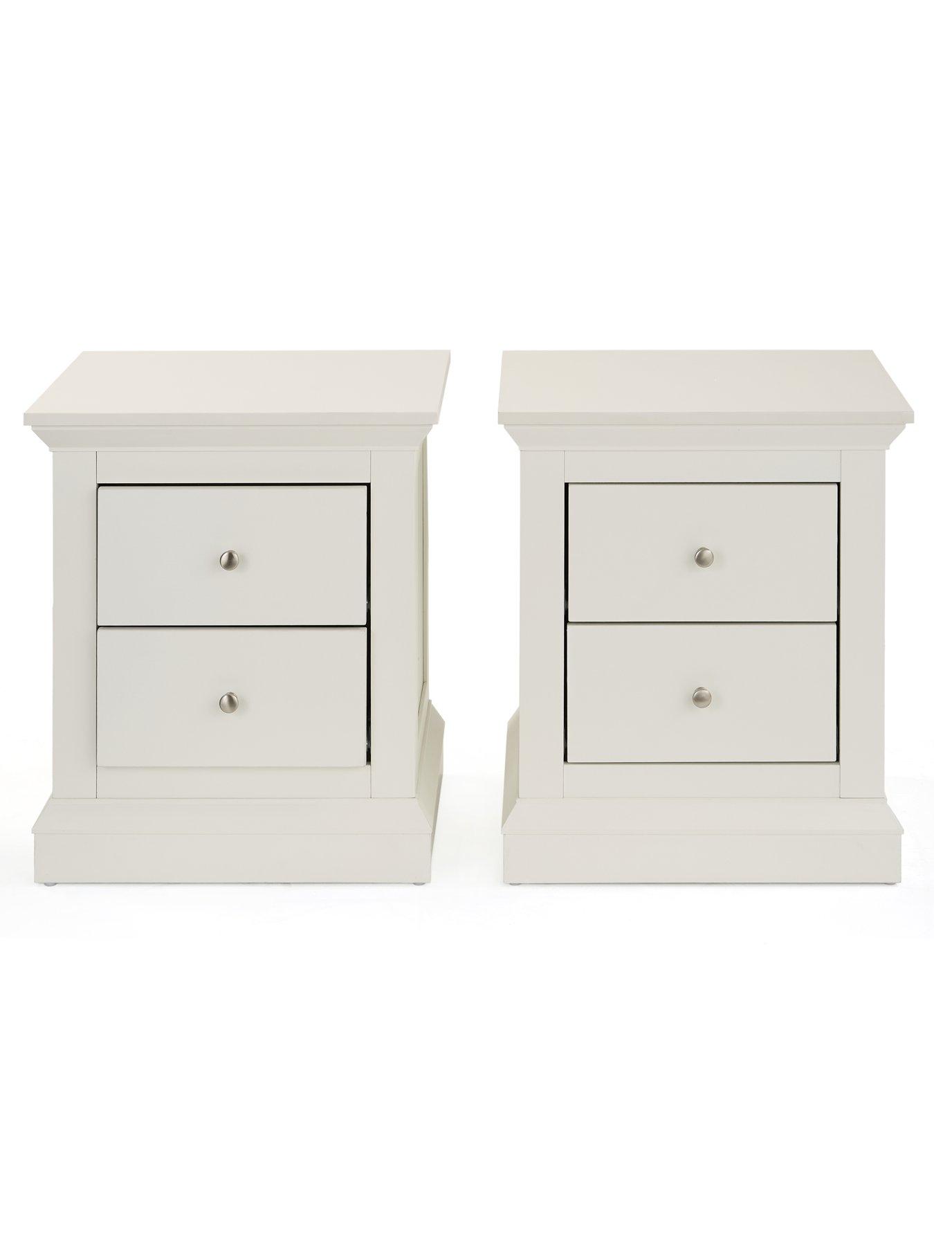 Image 5 of 7 of Very Home Hanna 4 Piece Bedroom Set - 3 Door Wardrobe, 5 Drawer Chest plus 2 Bedside Chests - White