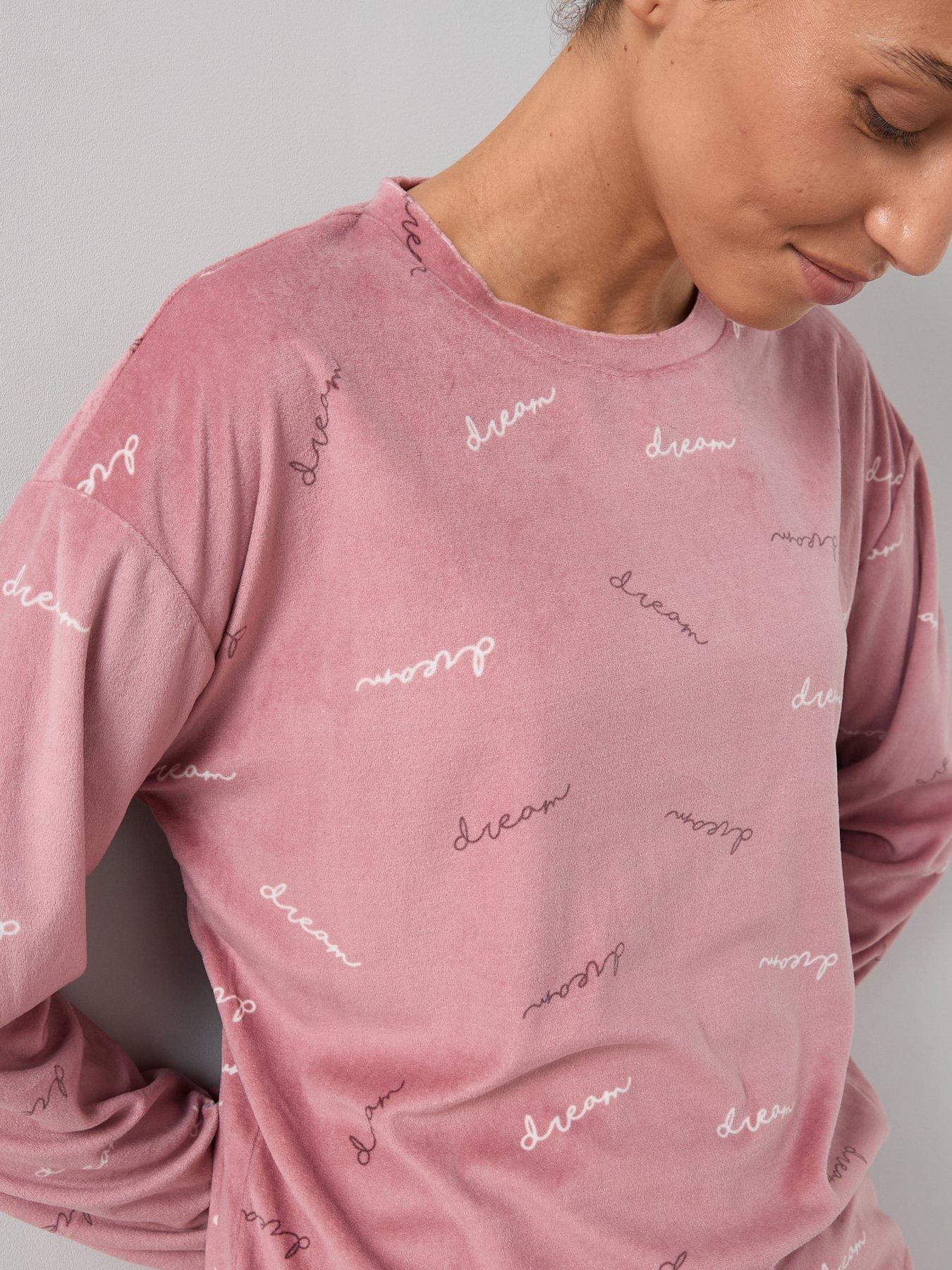  image of the-very-collection-aop-fleece-love-top-and-jogger-loungewear-set-pink