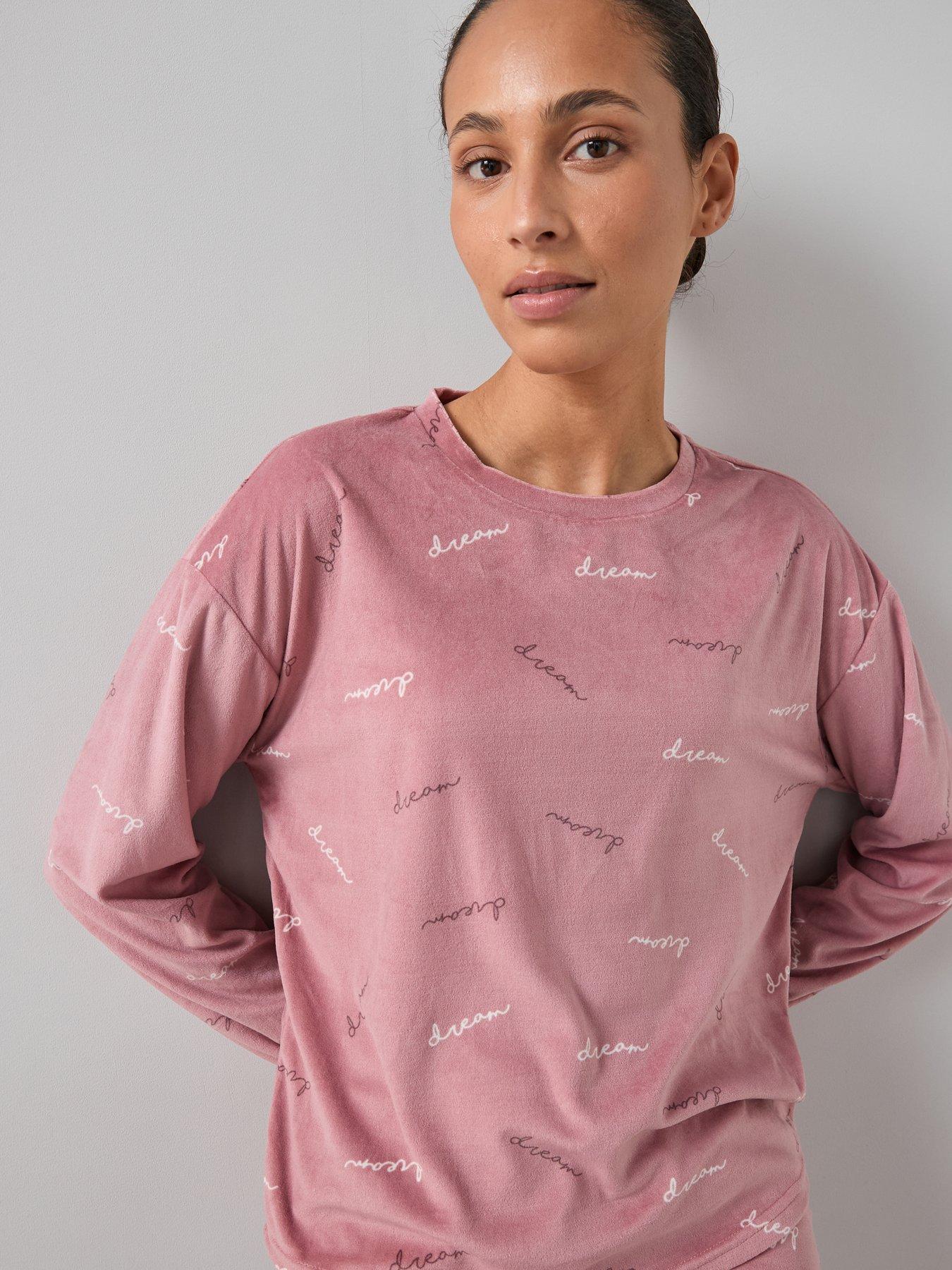  image of the-very-collection-aop-fleece-love-top-and-jogger-loungewear-set-pink