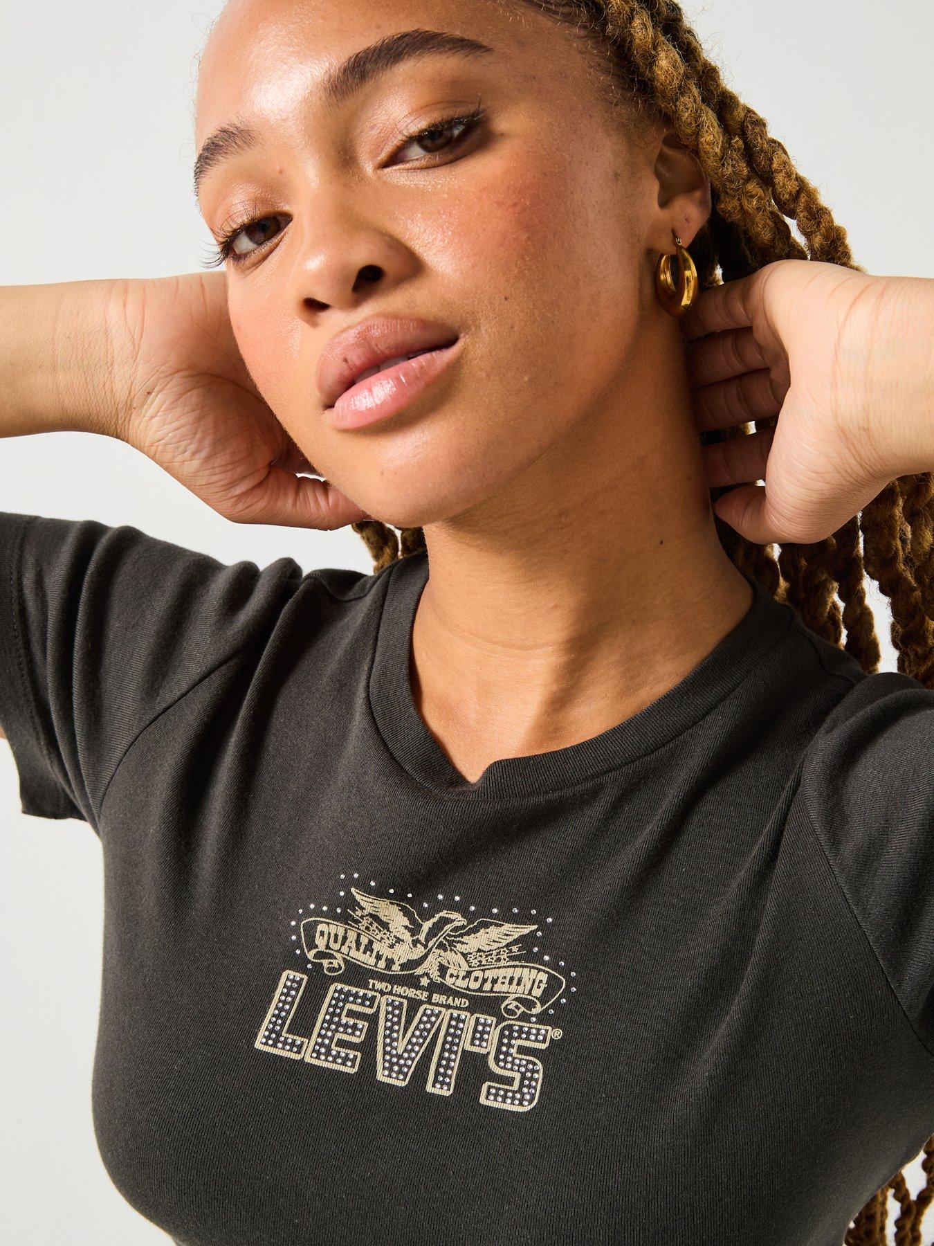  image of levis-graphic-essential-sporty-t-shirt-black
