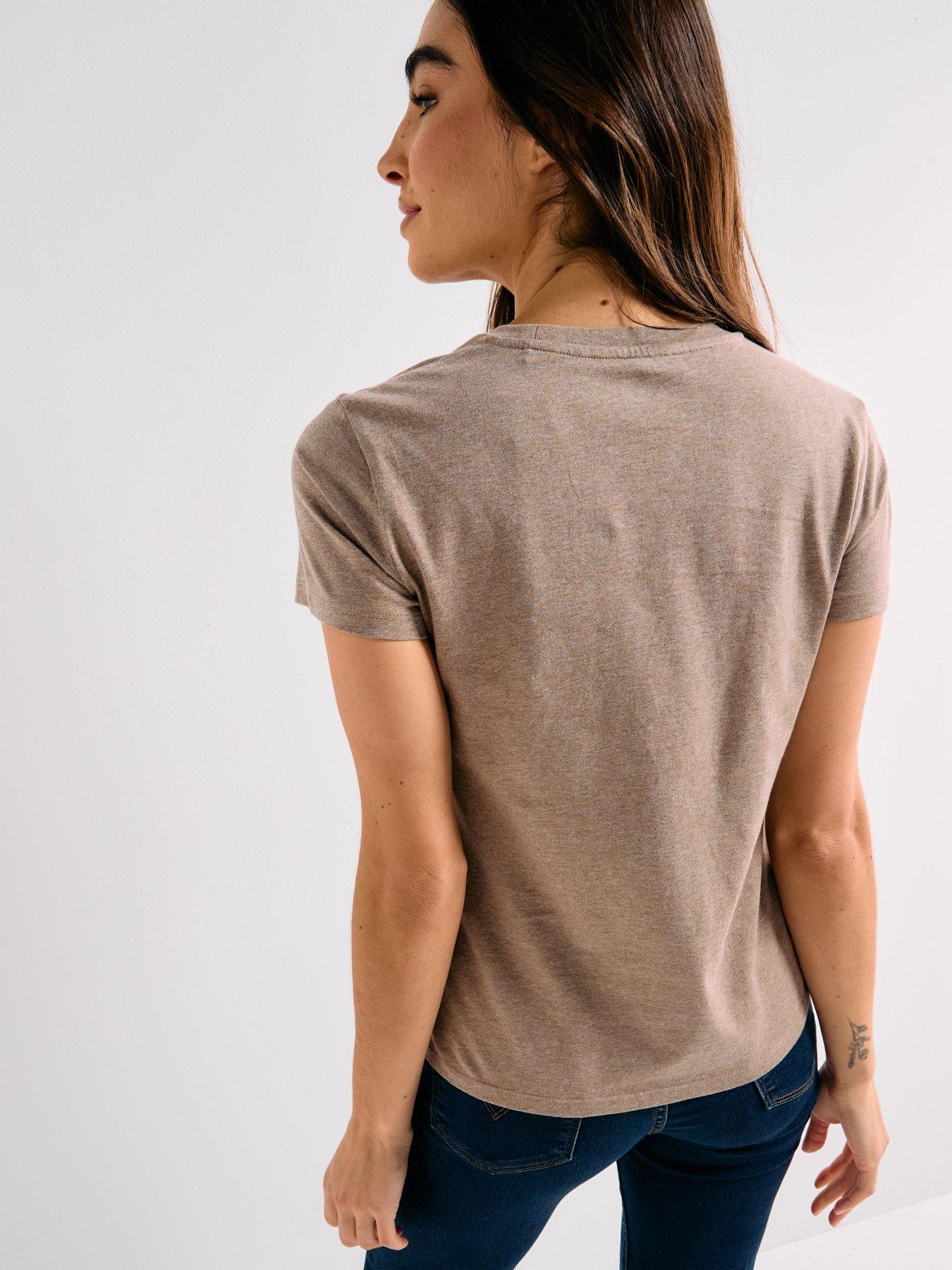  image of levis-perfect-t-shirt-hummingbird-hl-logo-taupe-gray-heather-beige
