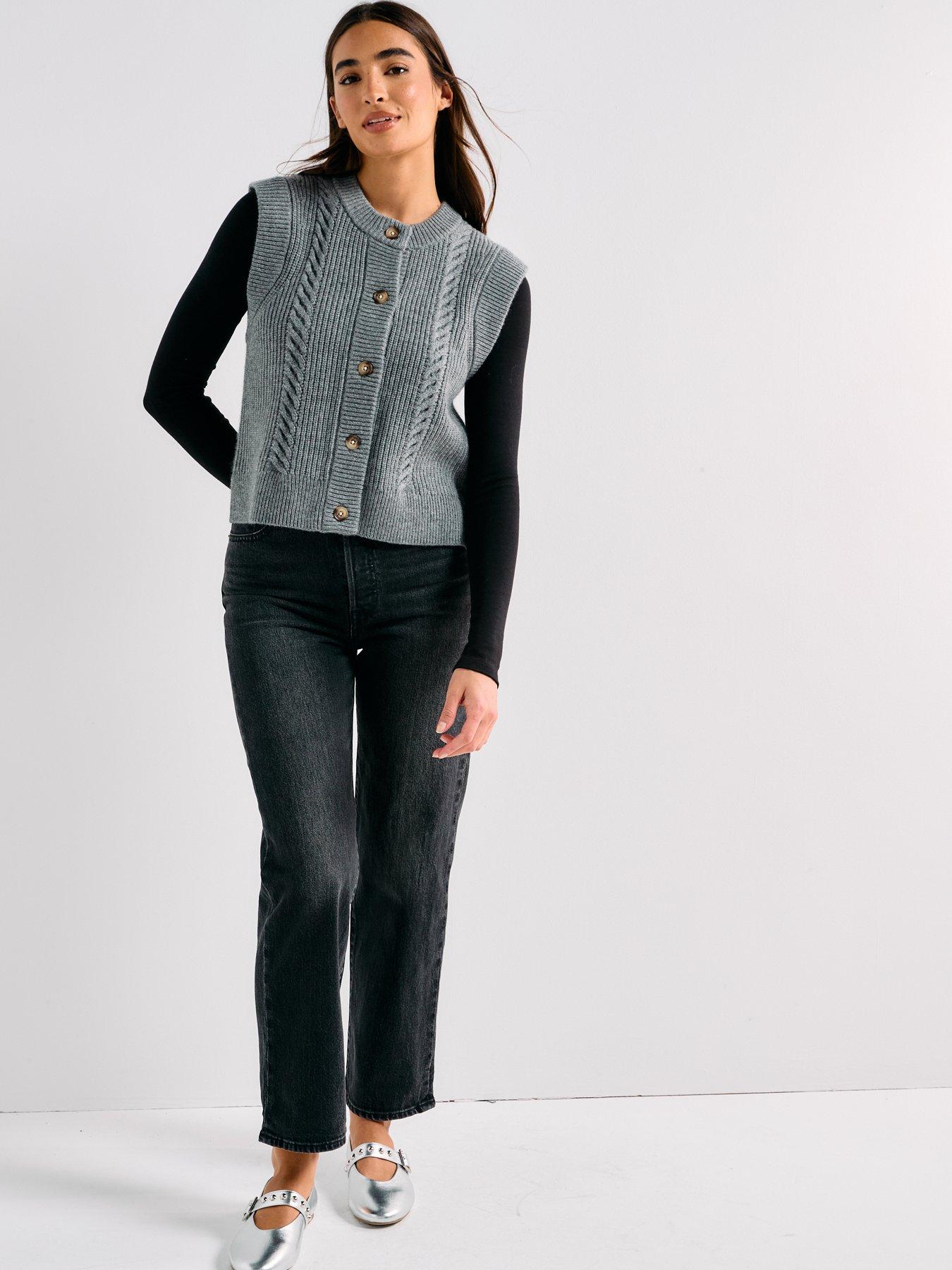 Image 3 of 6 of Levi's Ines Cable Sweater Vest - Mid Heather Gray