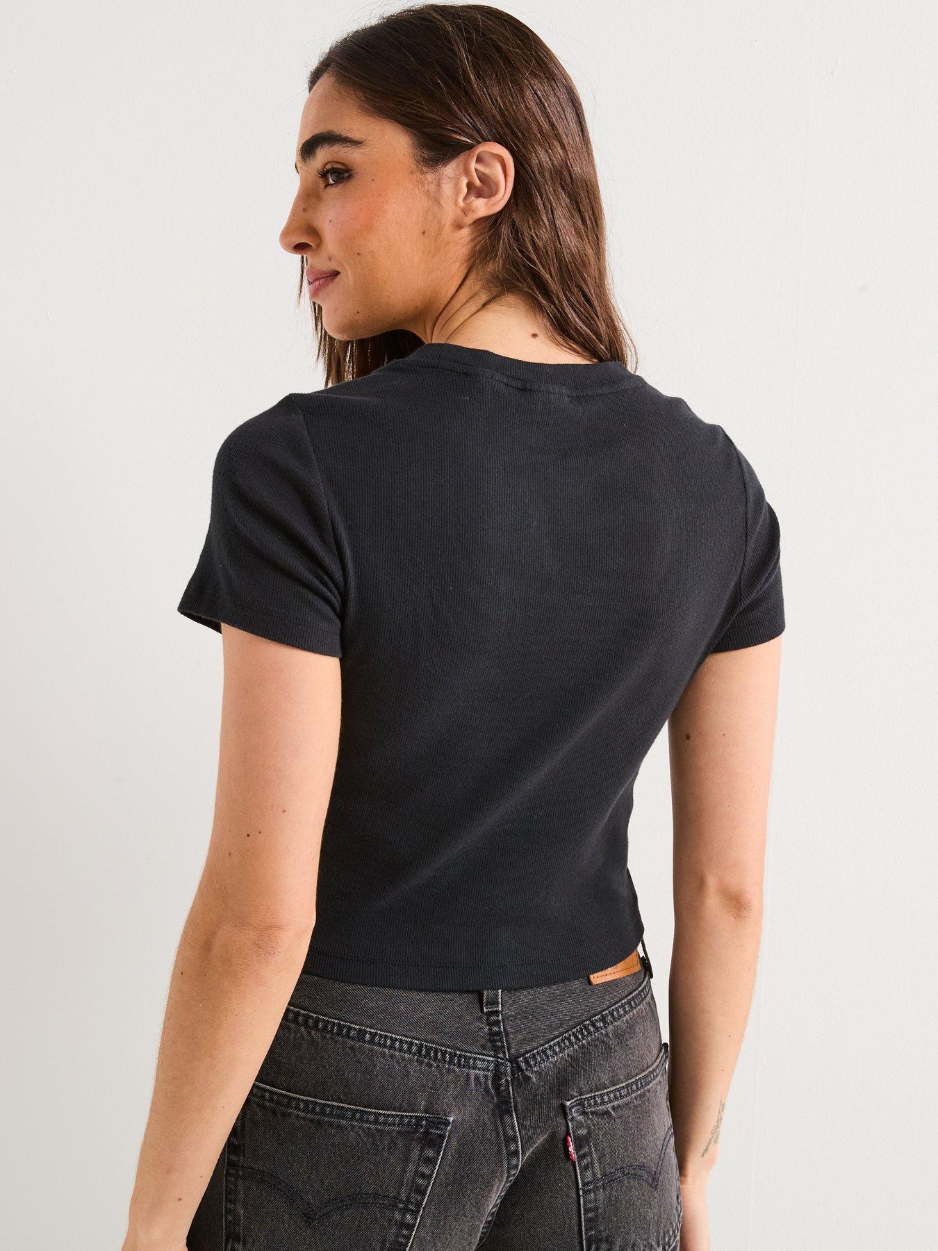 Image 2 of 6 of Levi's Essential Sporty T-shirt - Caviar Cotton Blend