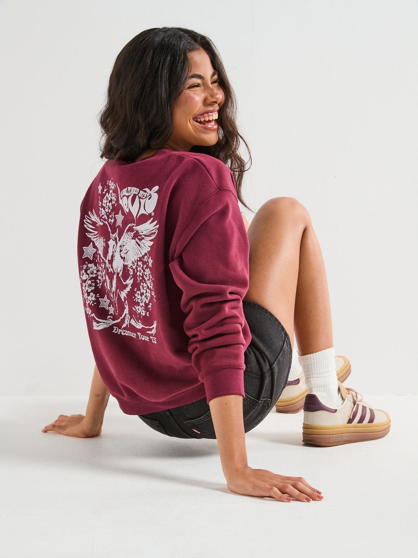  image of levis-cinch-mid-thigh-shorts-open-mind